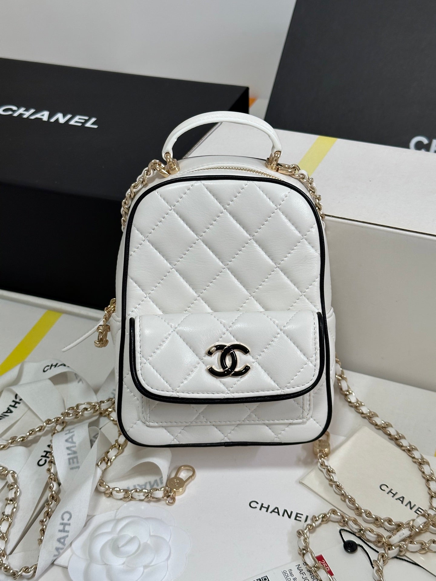 CC 25P MINI SAC À DOS 18 BLANC NOIR AGNEAU QUINCAILLERIE OR 243521