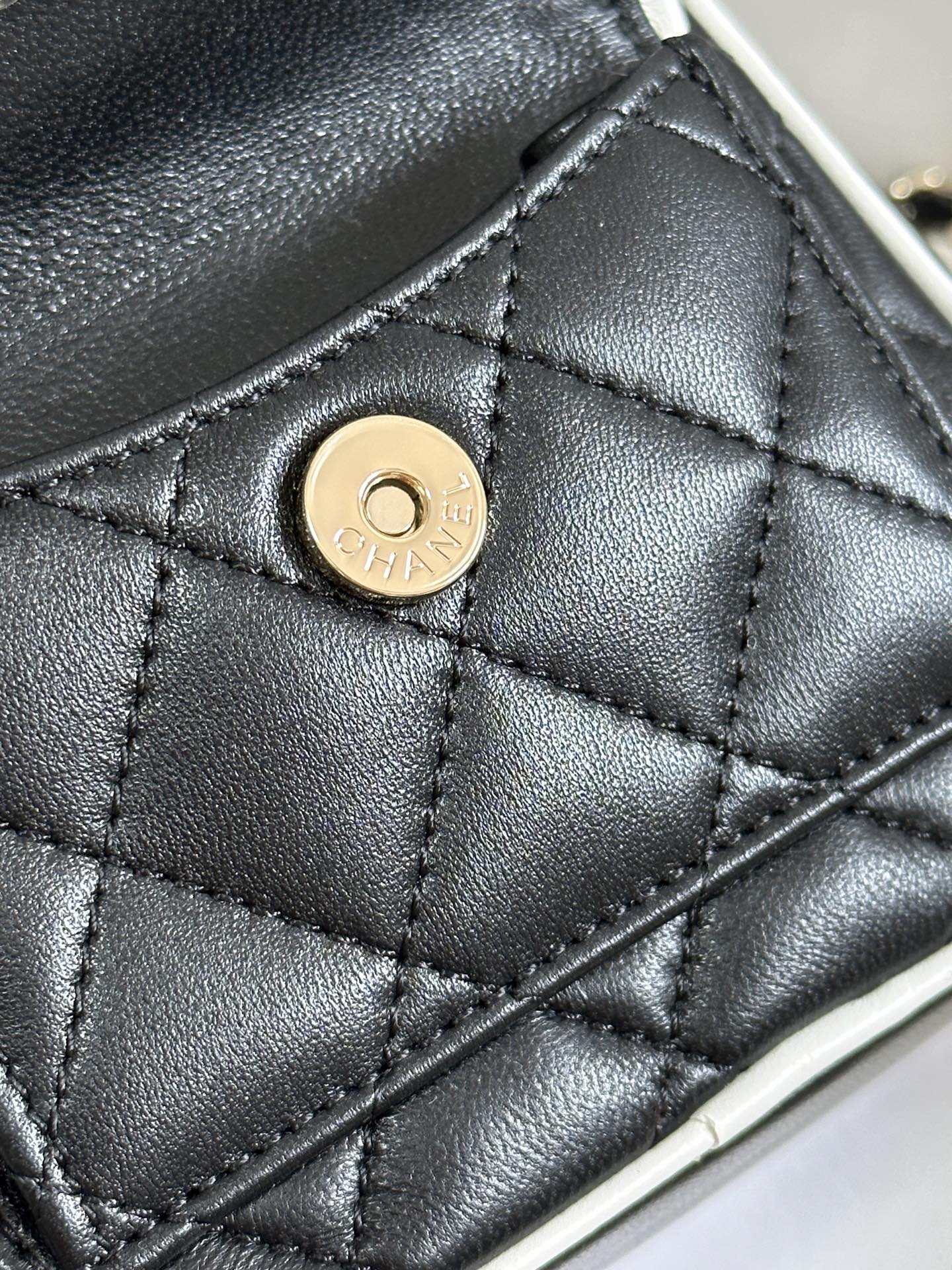 CC 25P MINI SAC À DOS 18 NOIR BLANC AGNEAU QUINCAILLERIE OR 243528