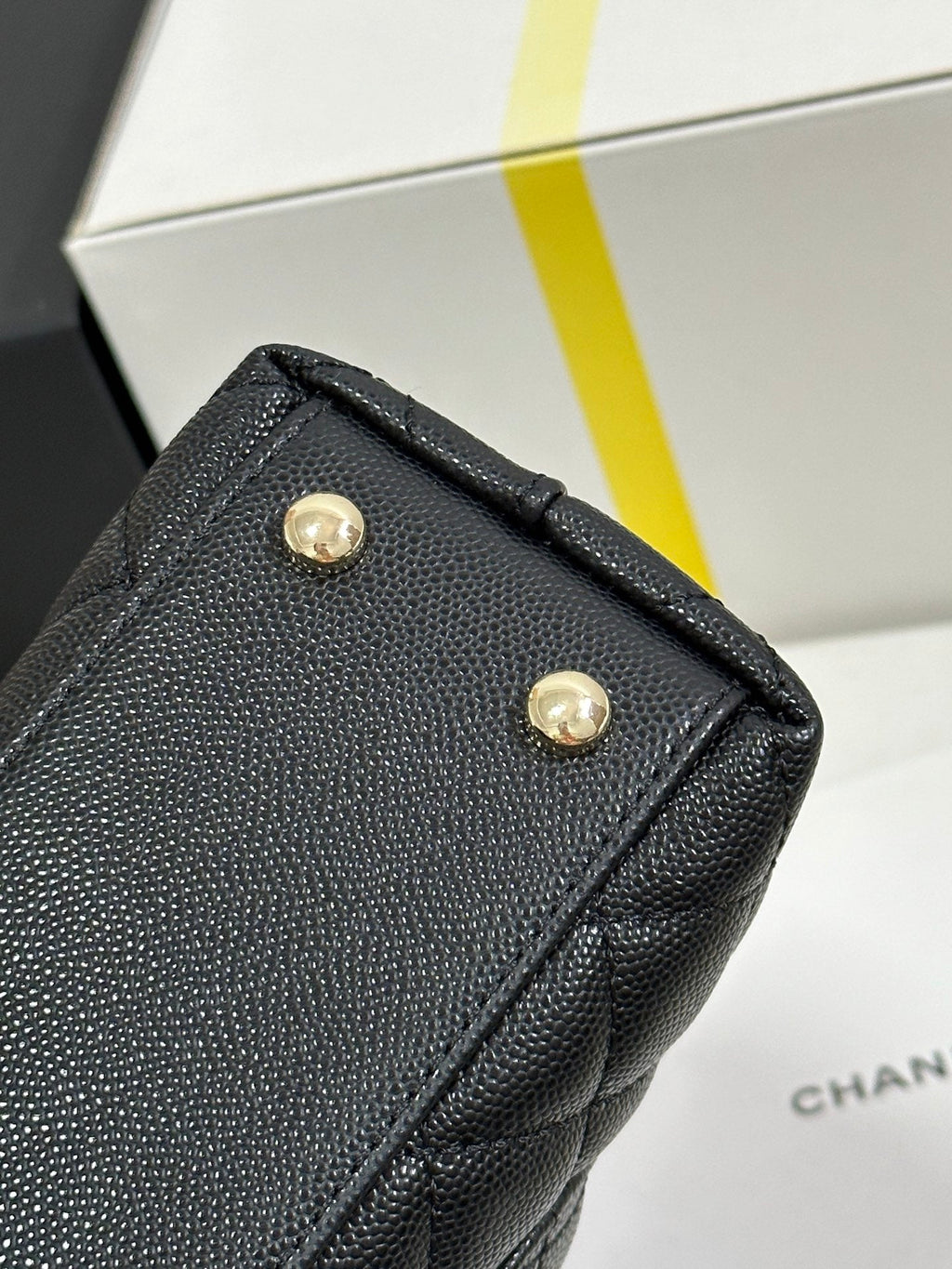 CC COCO HANDLE FLAP BAG 24 BLACK QUILTED CAVIAR LIGHT GOLD HARDWARE 243475