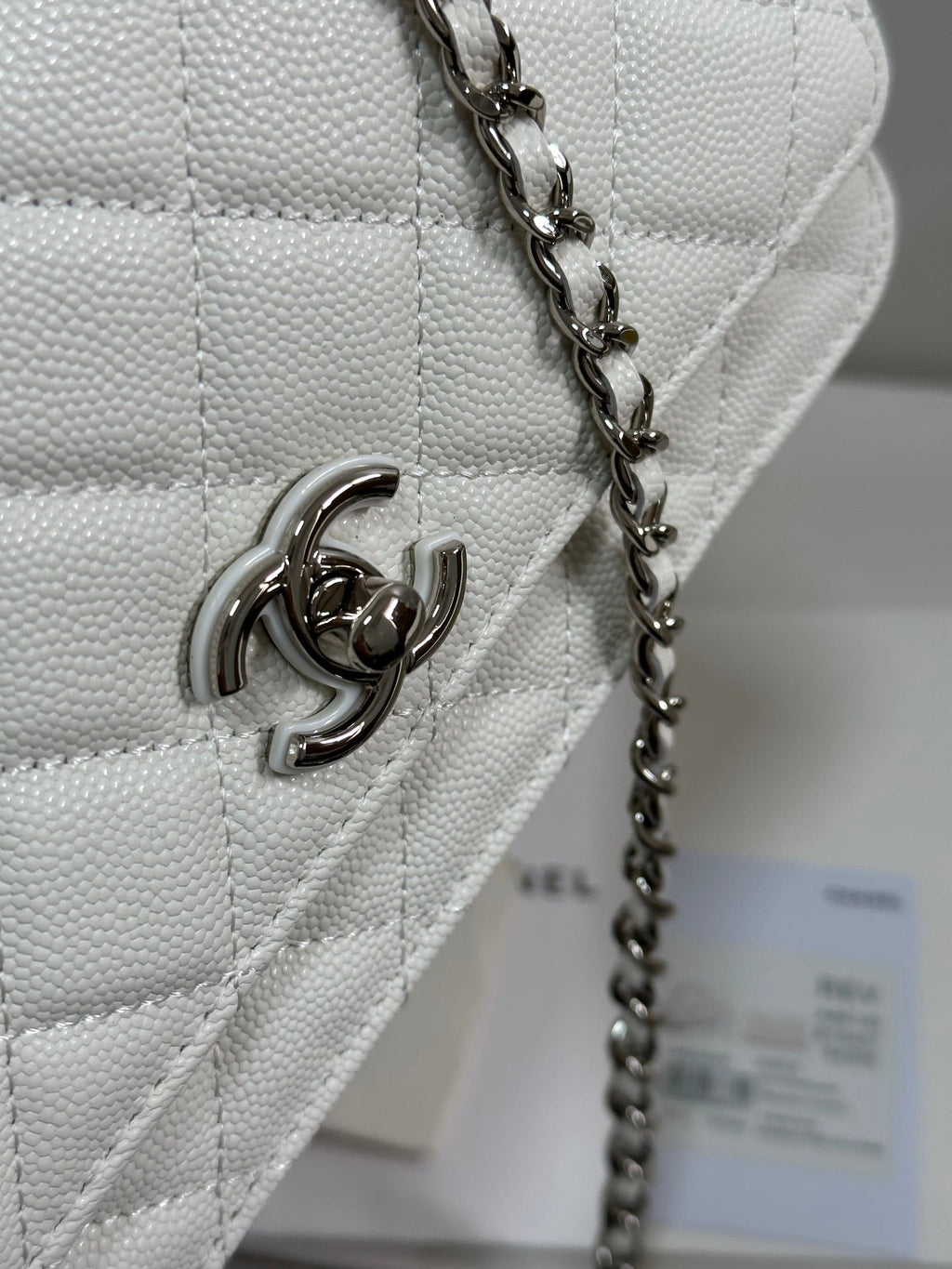 CC 25P ウォレット WOC ハンドル 19cm ホワイトレザー シルバー金具 243451