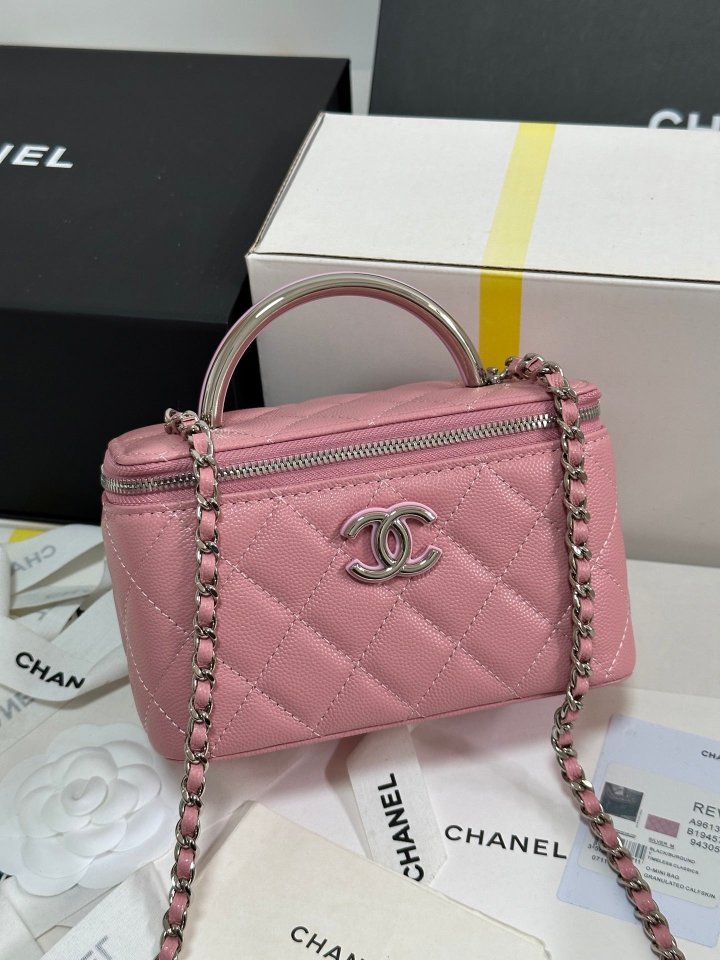 CC 25P VANITY CASE 17CM PINK PASTEL LEATHER SILVER HARDWARE 243463
