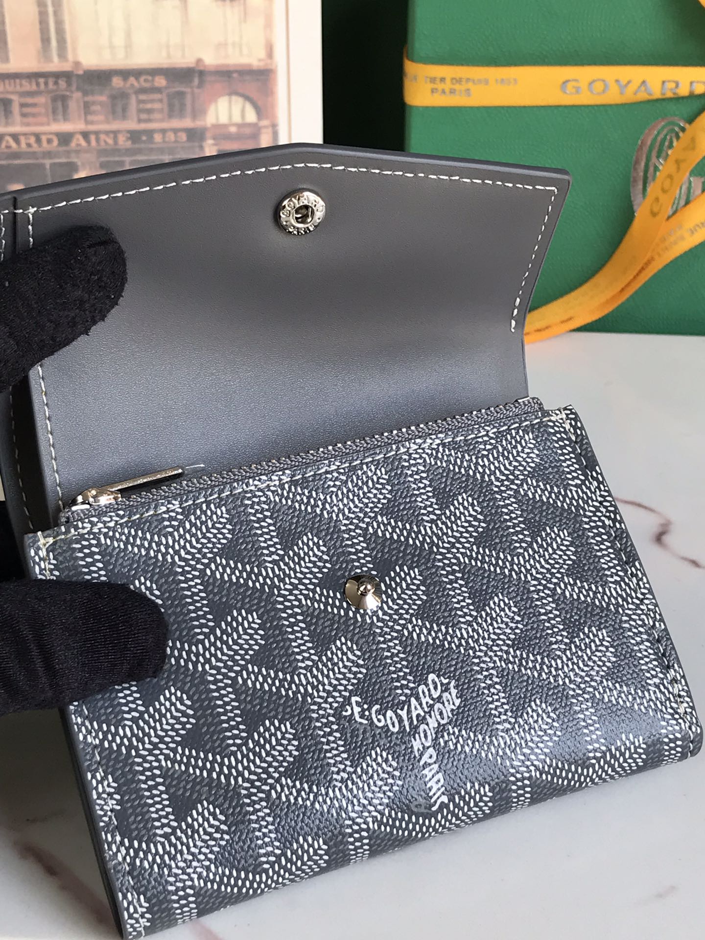 PORTEFEUILLE SAINT-GABRIEL 12 EN CUIR DE VEAU GRIS ET TOILE GOYARDINE