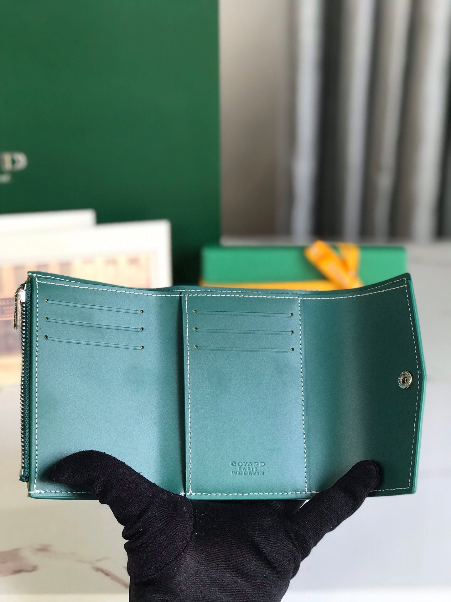 PORTEFEUILLE SAINT-GABRIEL 12 EN CUIR DE VEAU VERT ET TOILE GOYARDINE