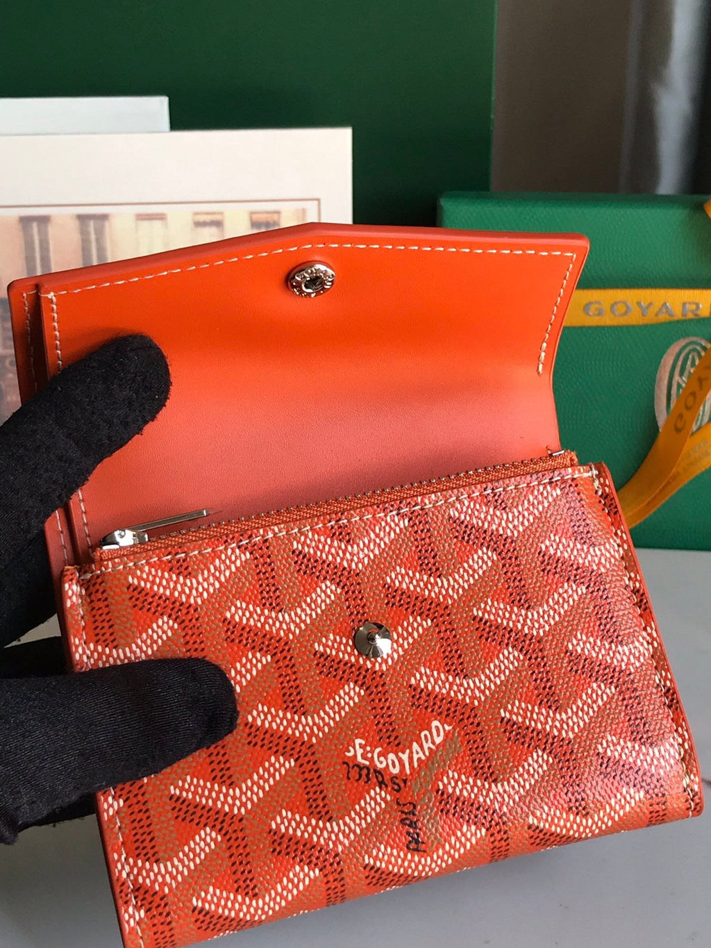 PORTEFEUILLE SAINT-GABRIEL 12 EN CUIR DE VEAU ORANGE ET TOILE GOYARDINE
