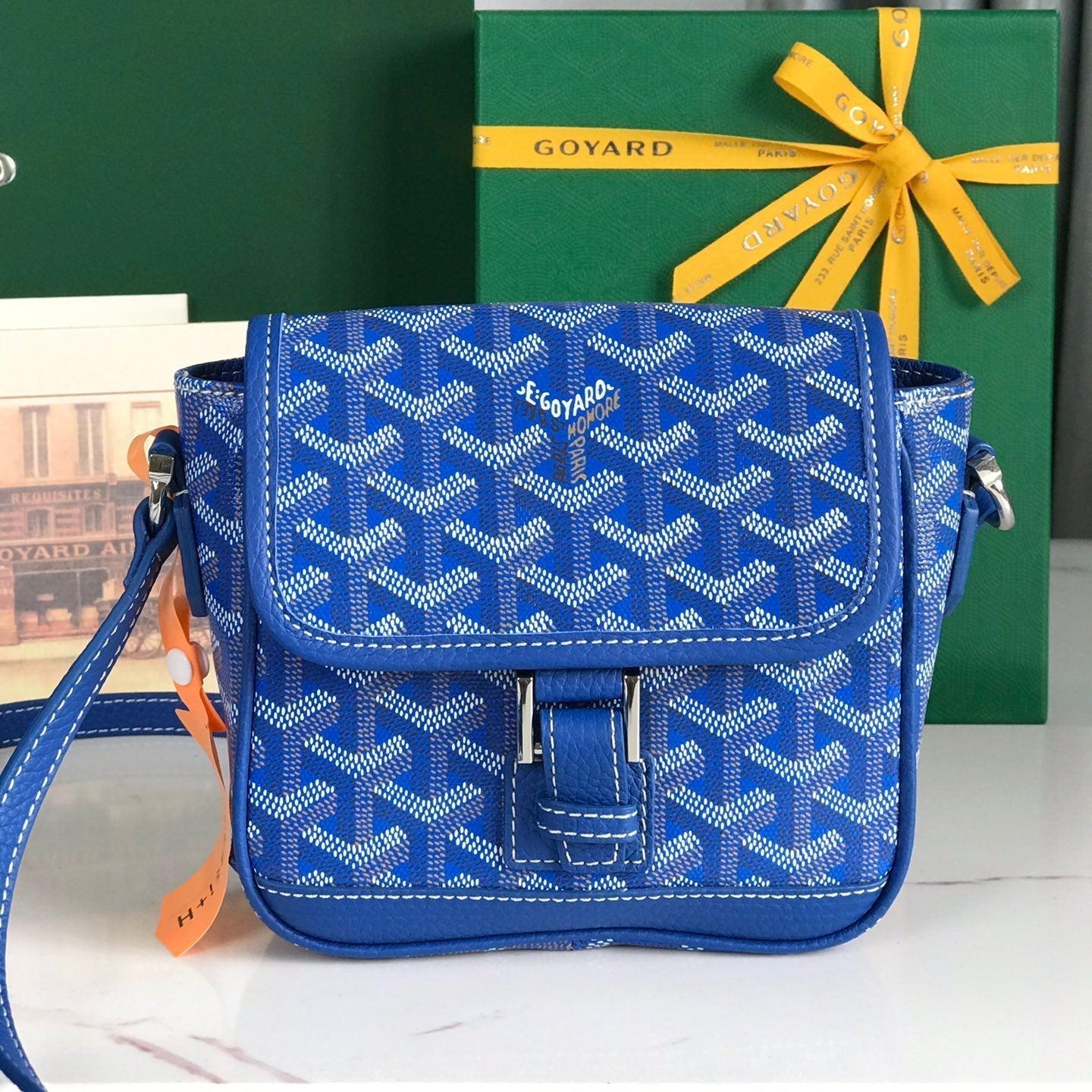 GRAND BLEU 16 EN TOILE GOYARDINE BLEU SAPHIR ET AGNEAU