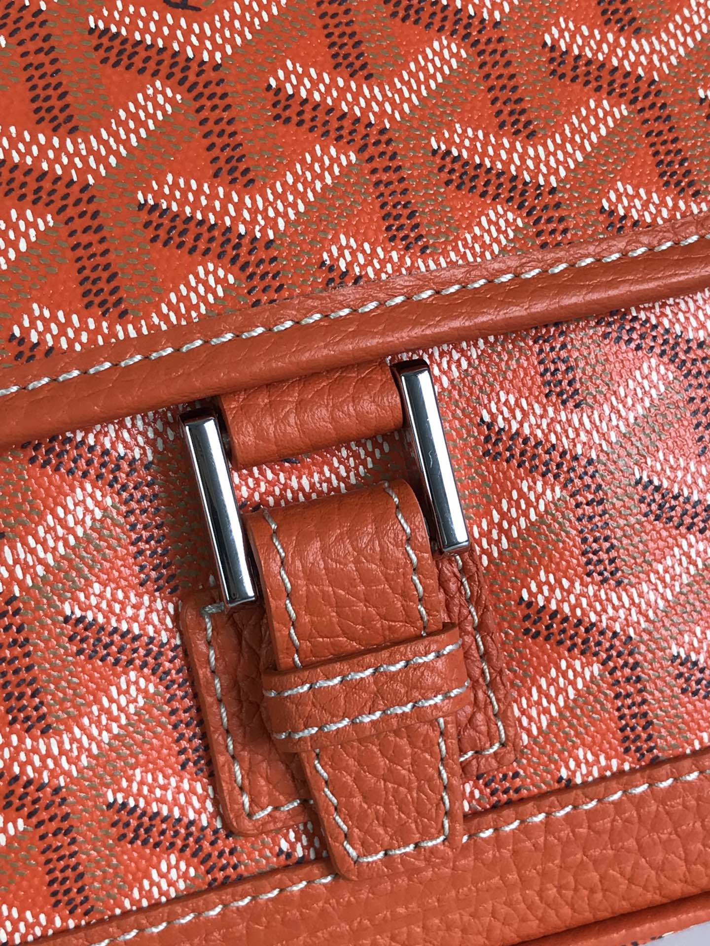 GRAND BLEU 16 EN TOILE GOYARDINE ORANGE ET AGNEAU