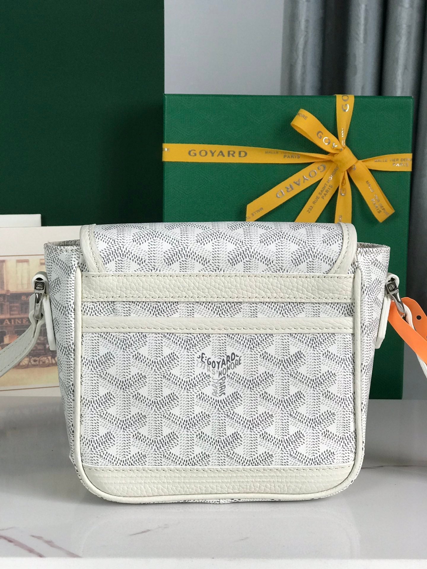 GRAND BLEU 16 EN TOILE GOYARDINE BLANCHE ET AGNEAU