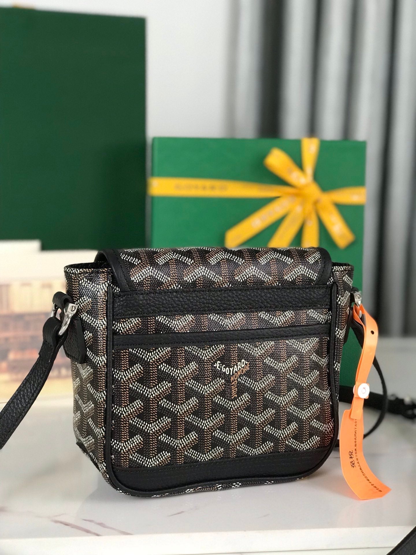 GRAND BLEU 16 EN TOILE GOYARDINE NOIRE ET AGNEAU