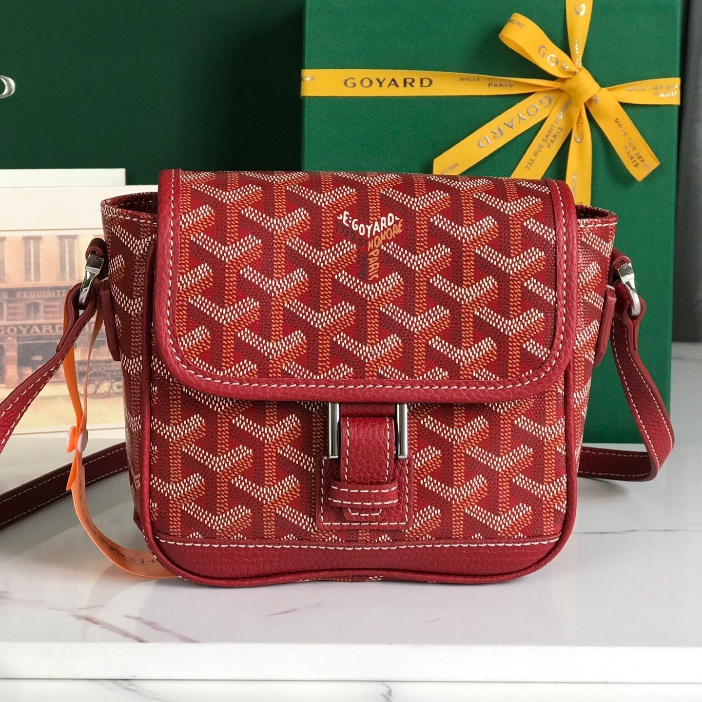 GRAND BLEU 16 EN TOILE GOYARDINE ROUGE CLASSIQUE ET AGNEAU