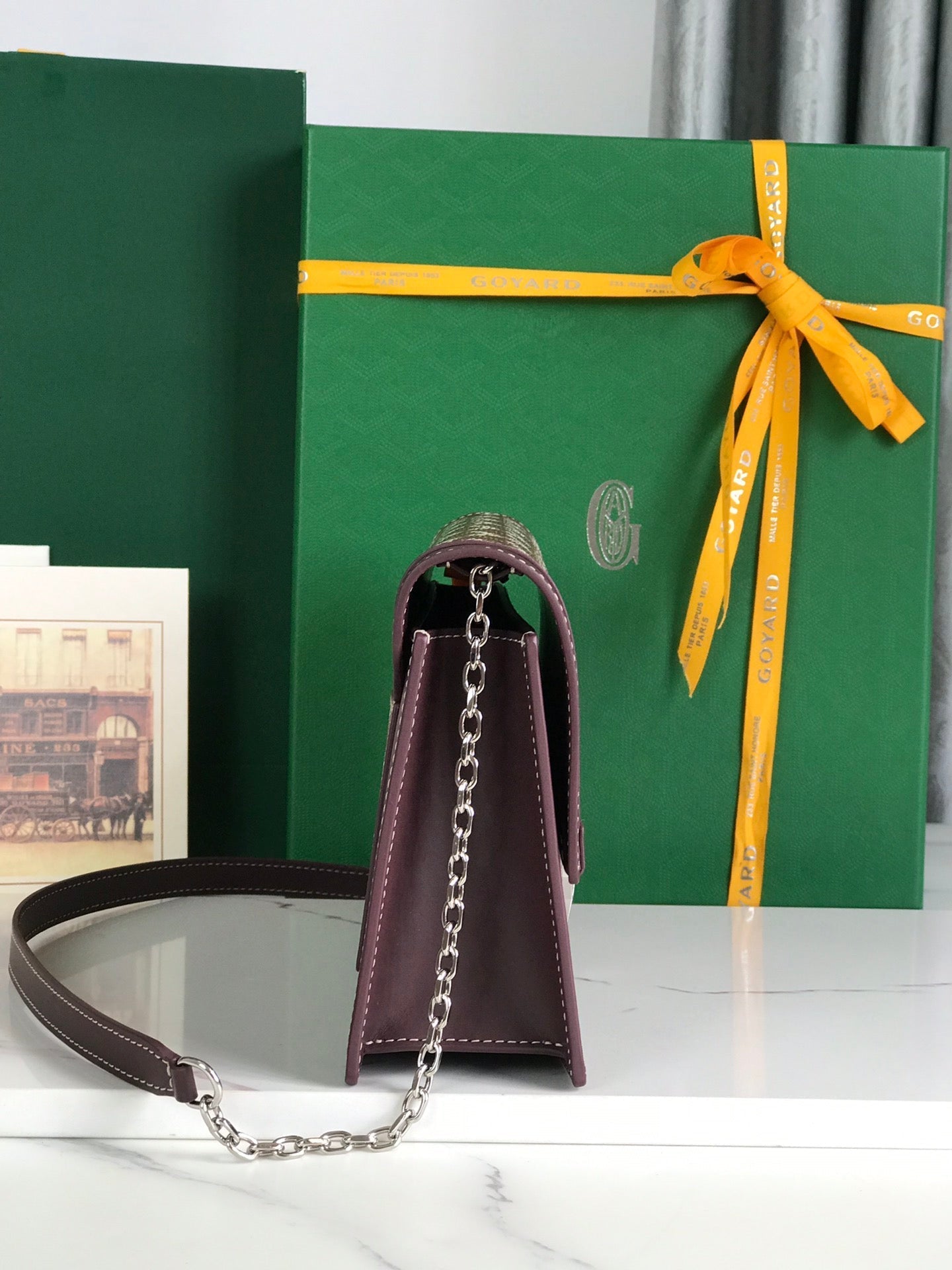 SAC DUCHESSE MARIE-CAROLINE 25 EN TOILE GOYARDINE ROUGE VIN ET CUIR DE VEAU LISSE