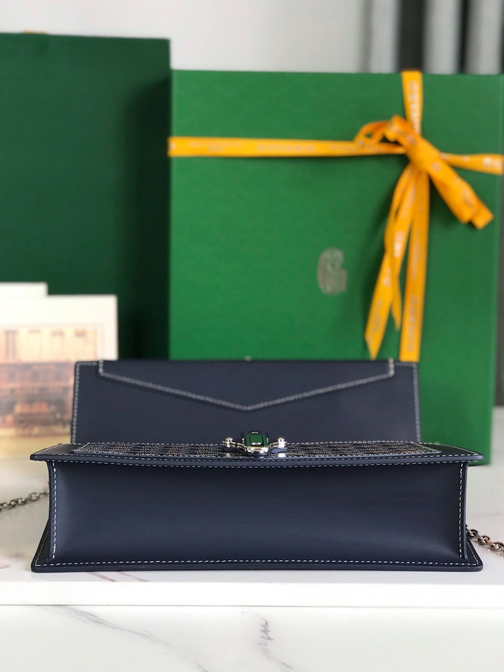 SAC DUCHESSE MARIE-CAROLINE 25 EN TOILE GOYARDINE BLEU MARINE ET CUIR DE VEAU LISSE