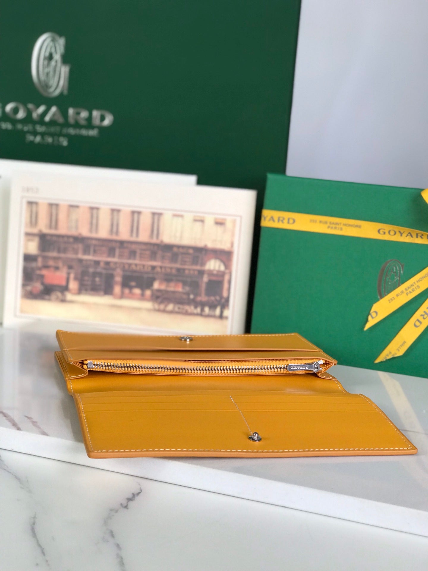 PORTEFEUILLE RICHELIEU 19 EN TOILE GOYARDINE JAUNE
