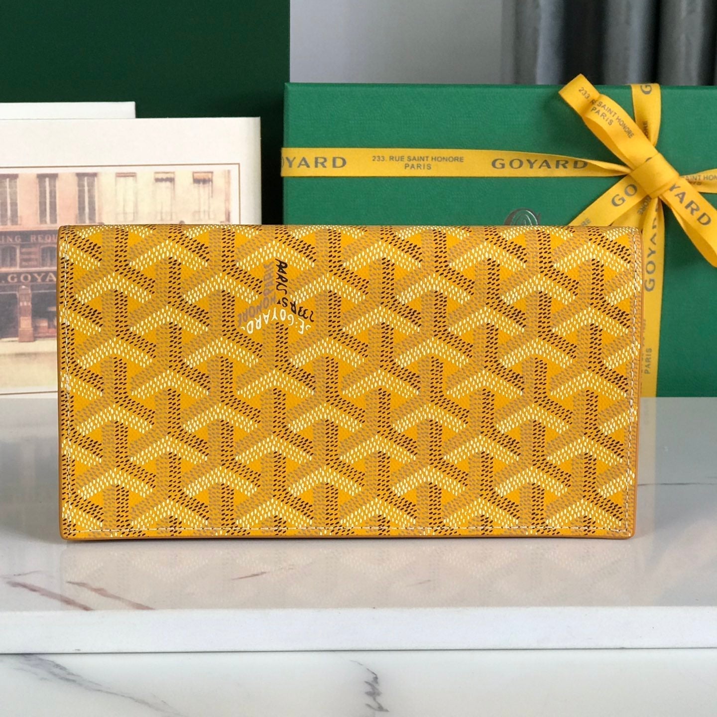 PORTEFEUILLE RICHELIEU 19 EN TOILE GOYARDINE JAUNE
