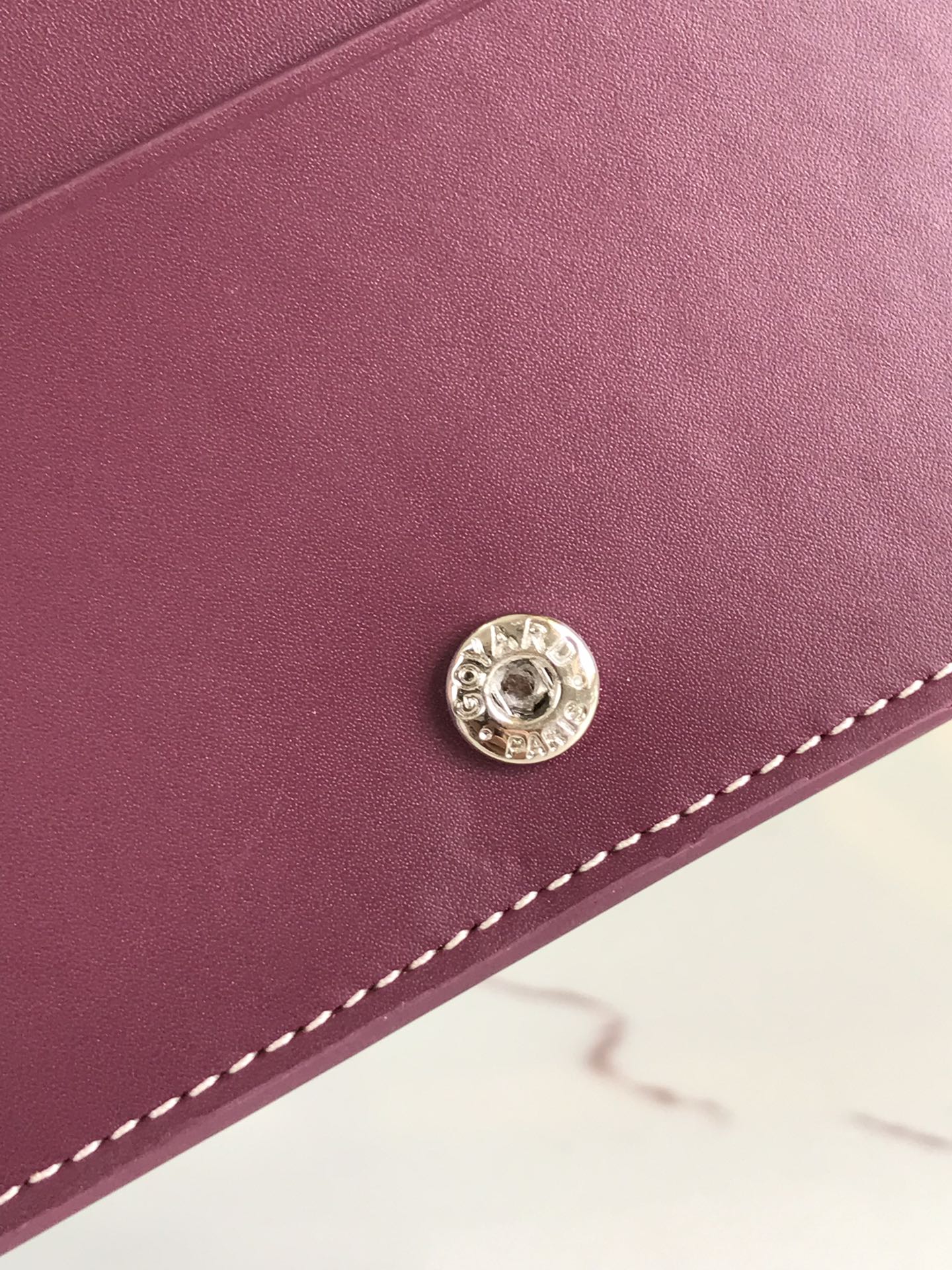 PORTEFEUILLE RICHELIEU 19 EN TOILE GOYARDINE ROUGE VIN