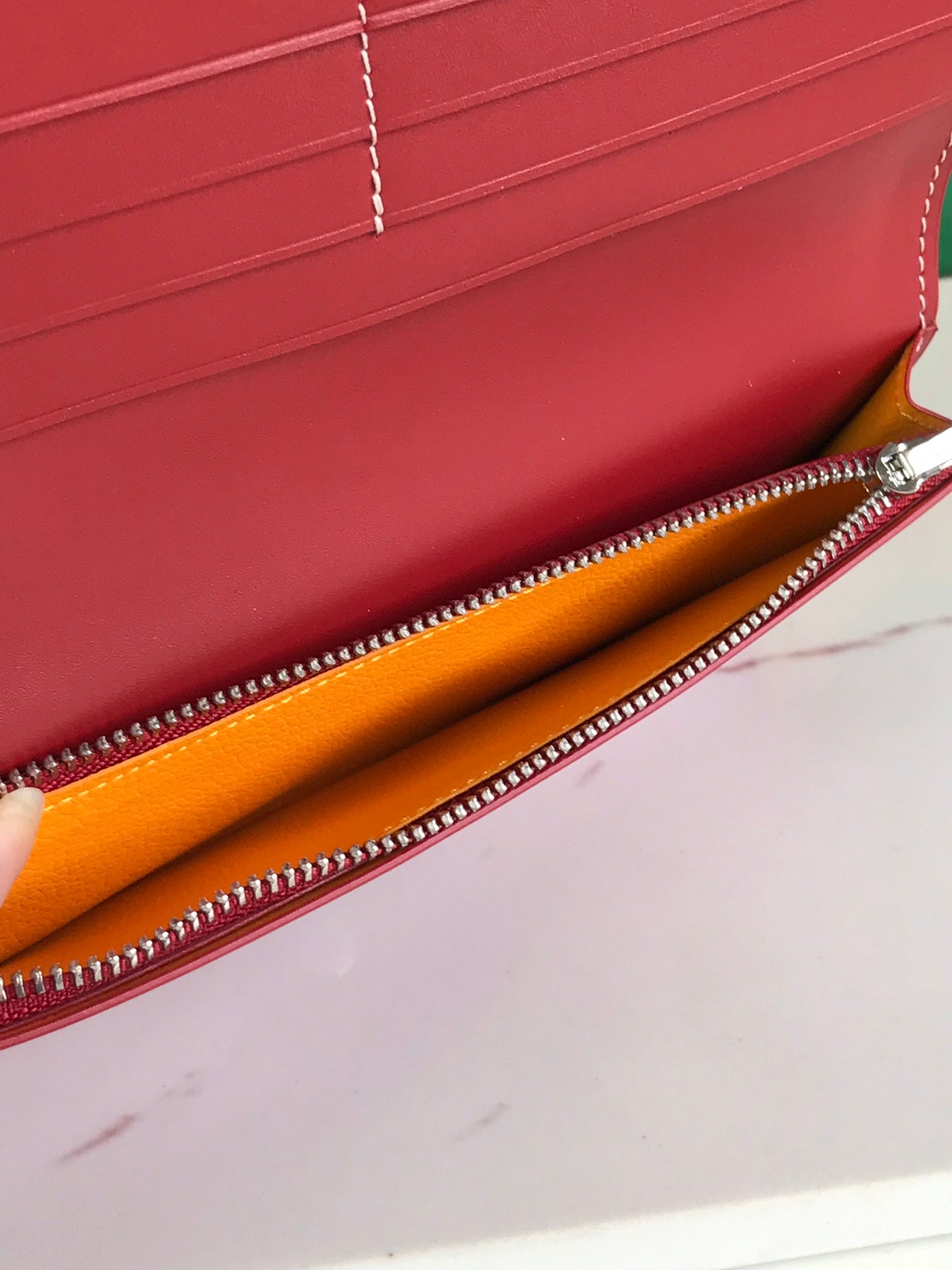 PORTEFEUILLE RICHELIEU 19 EN TOILE GOYARDINE ROUGE CLASSIQUE