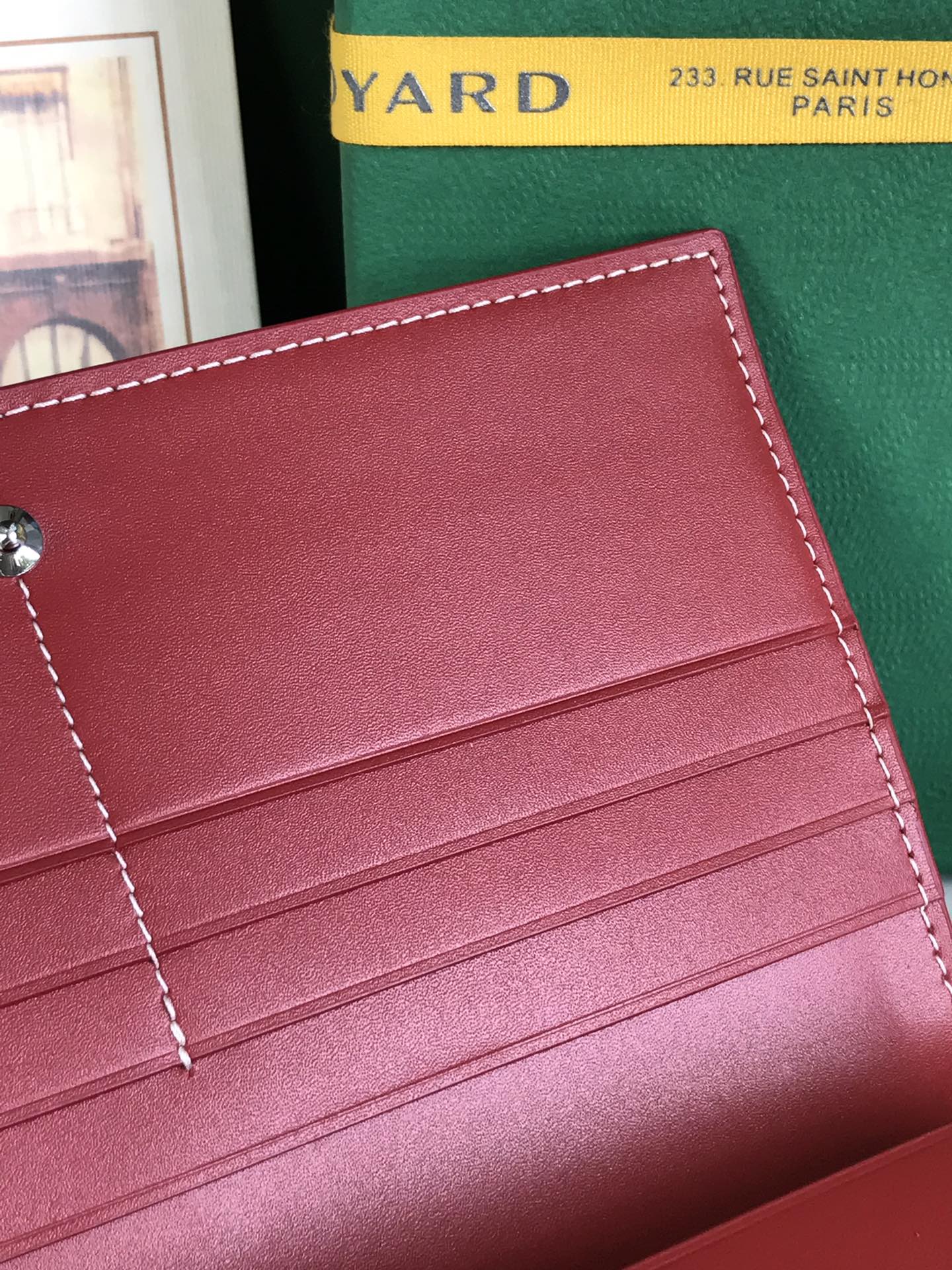 PORTEFEUILLE RICHELIEU 19 EN TOILE GOYARDINE ROUGE CLASSIQUE