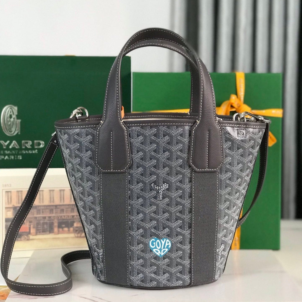 PETIT BELHARRA 24 EN TOILE GOYARDINE GRIS ET AGNEAU