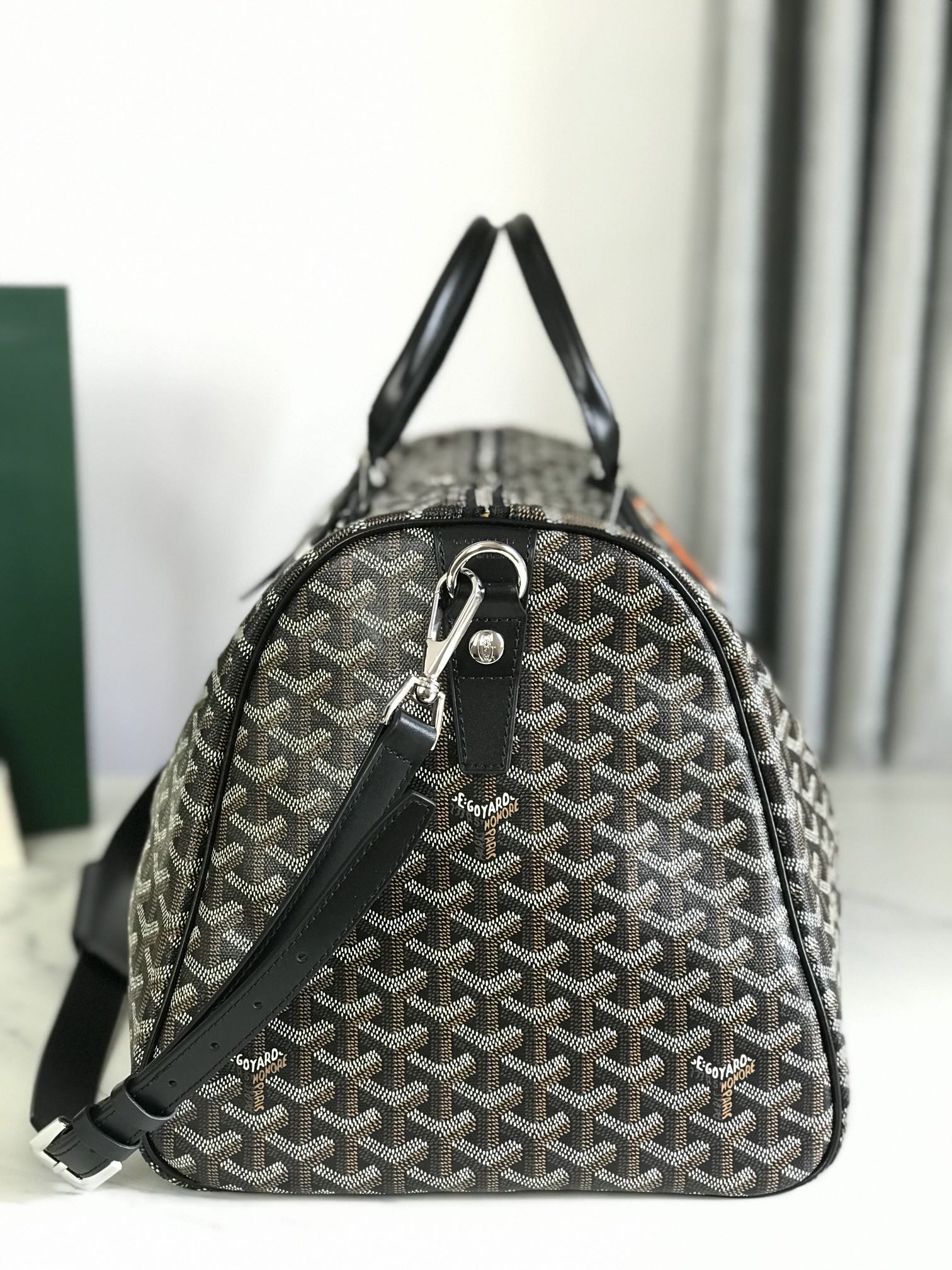 SAC BOSTON 50 EN TOILE GOYARDINE NOIRE ET GARNITURES EN CUIR DE VEAU