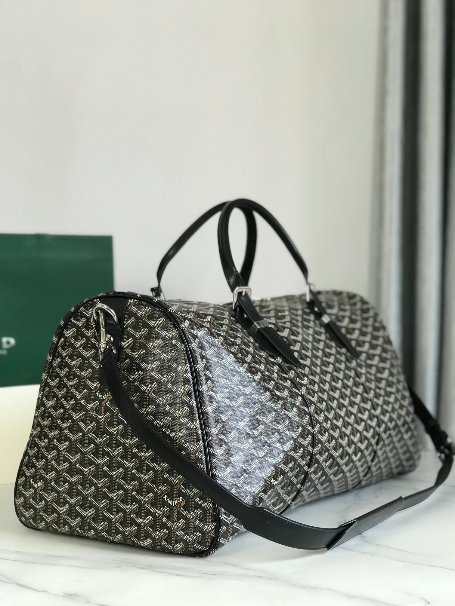 SAC BOSTON 50 EN TOILE GOYARDINE NOIRE ET GARNITURES EN CUIR DE VEAU