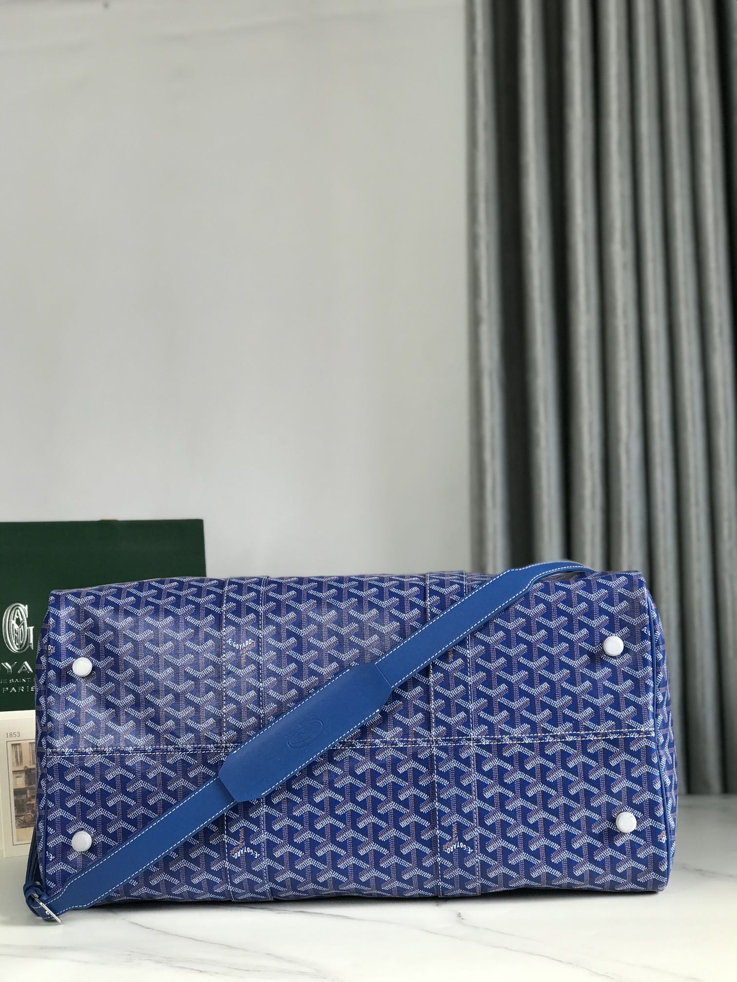 SAC BOSTON 50 EN TOILE GOYARDINE BLEU SAPHIR ET GARNITURES EN CUIR DE VEAU