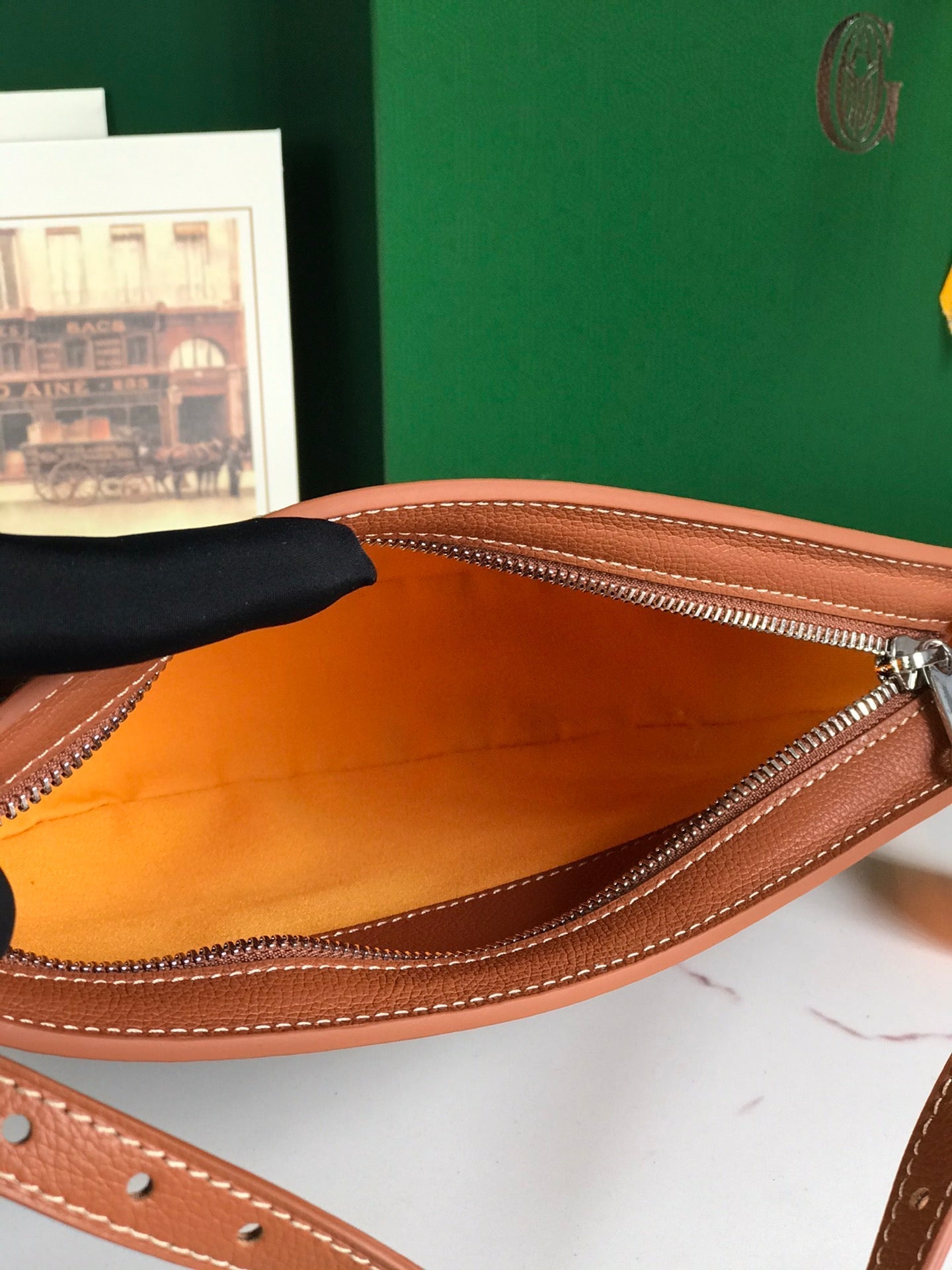SAC HIRONDELLE 25 EN AGNEAU TAN ET TOILE GOYARDINE NOIRE