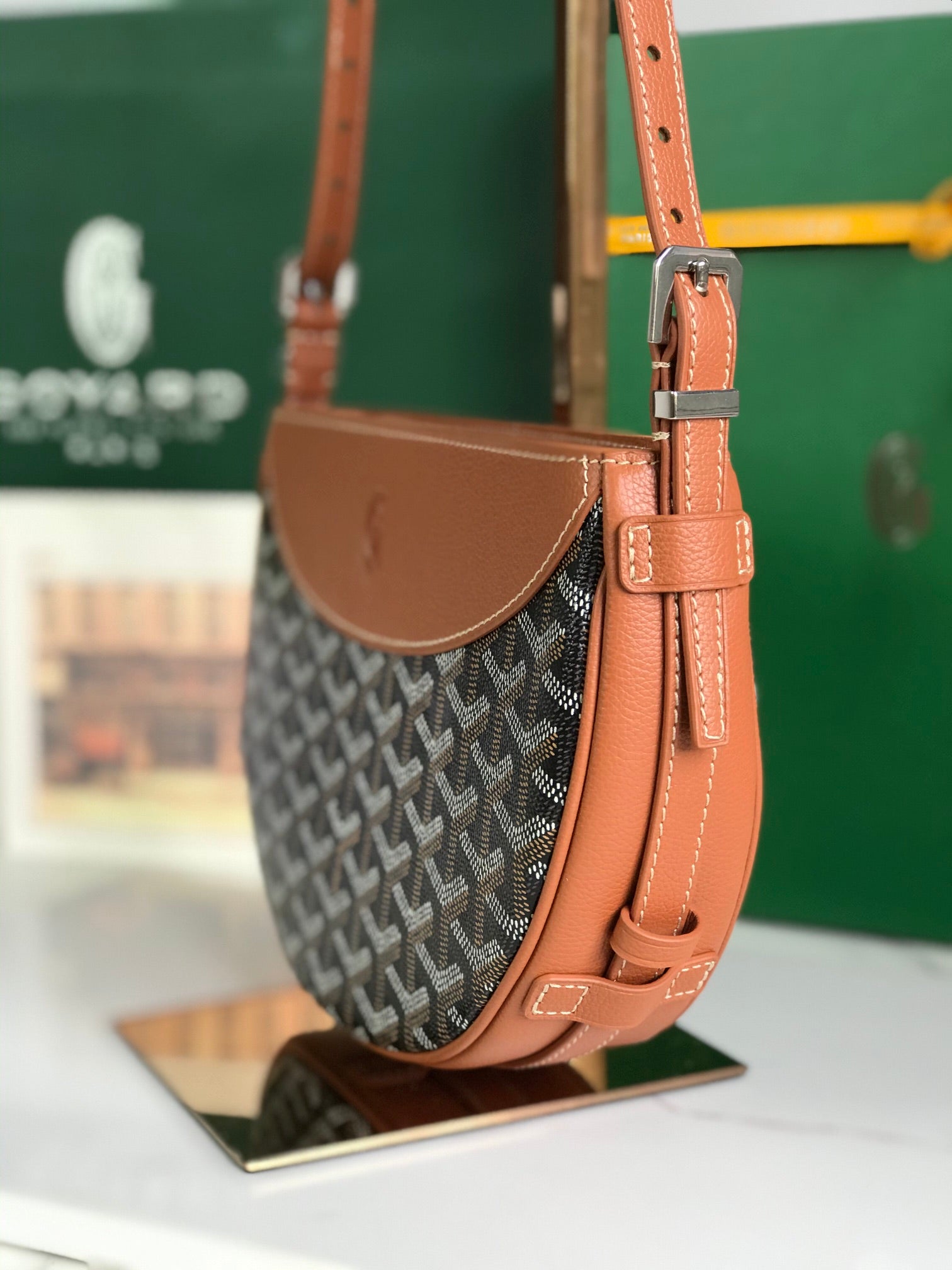 SAC HIRONDELLE 25 EN AGNEAU TAN ET TOILE GOYARDINE NOIRE