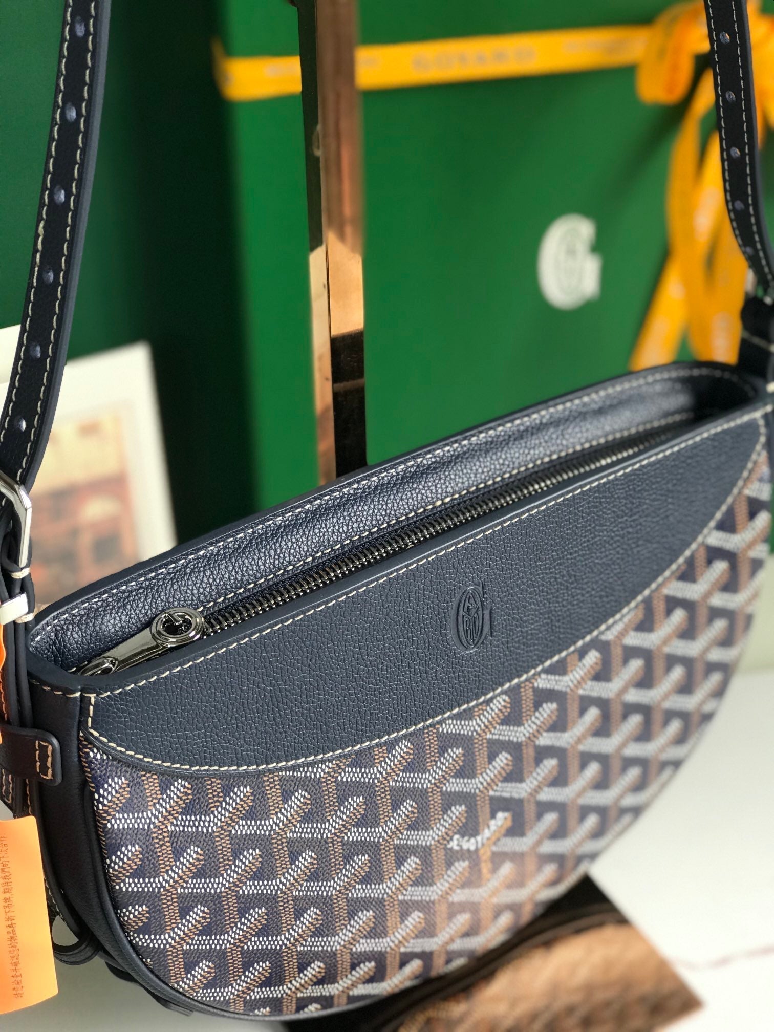 SAC HIRONDELLE 25 EN AGNEAU BLEU MARINE ET TOILE GOYARDINE