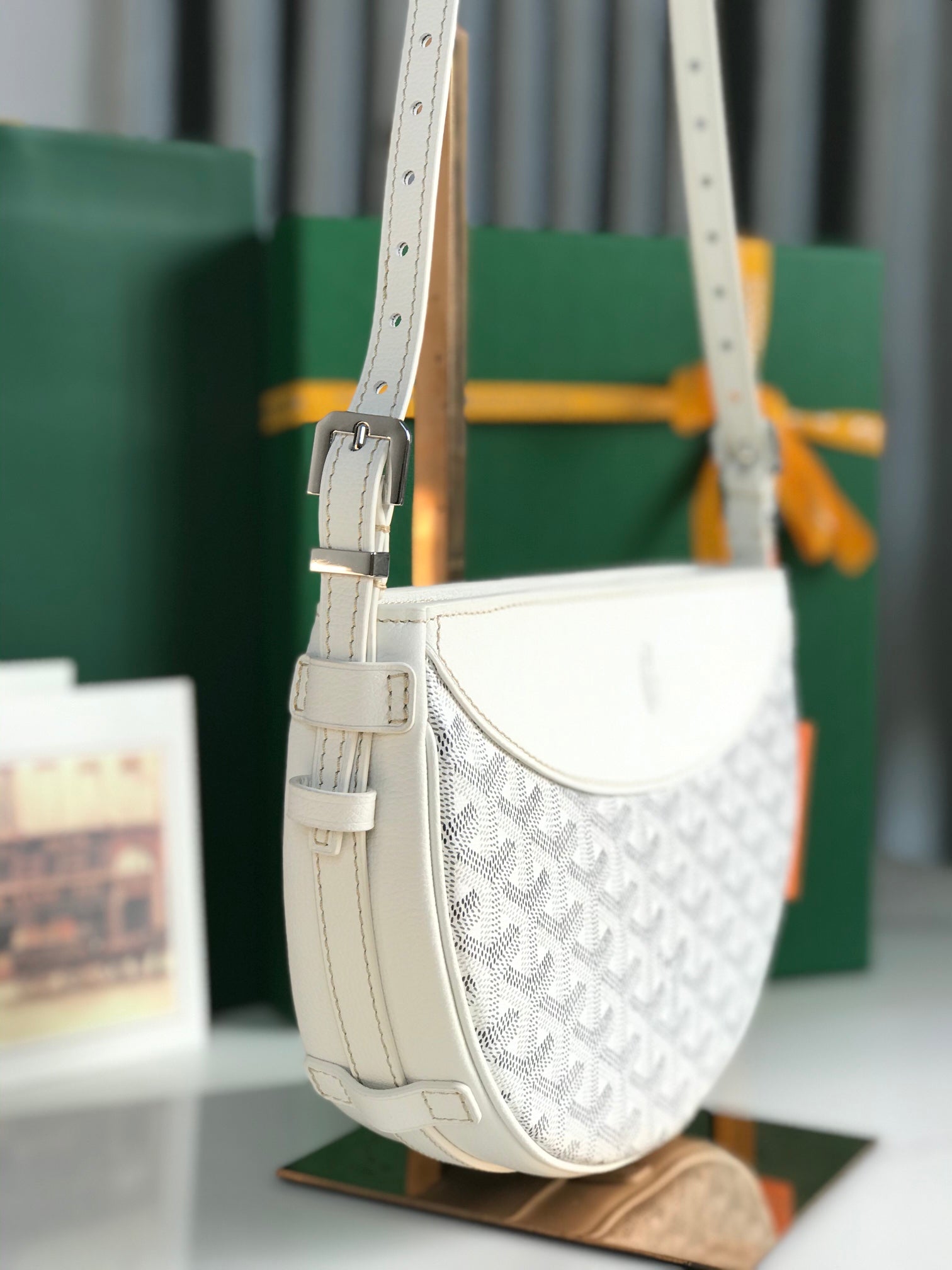 SAC HIRONDELLE 25 EN AGNEAU BLANC ET TOILE GOYARDINE