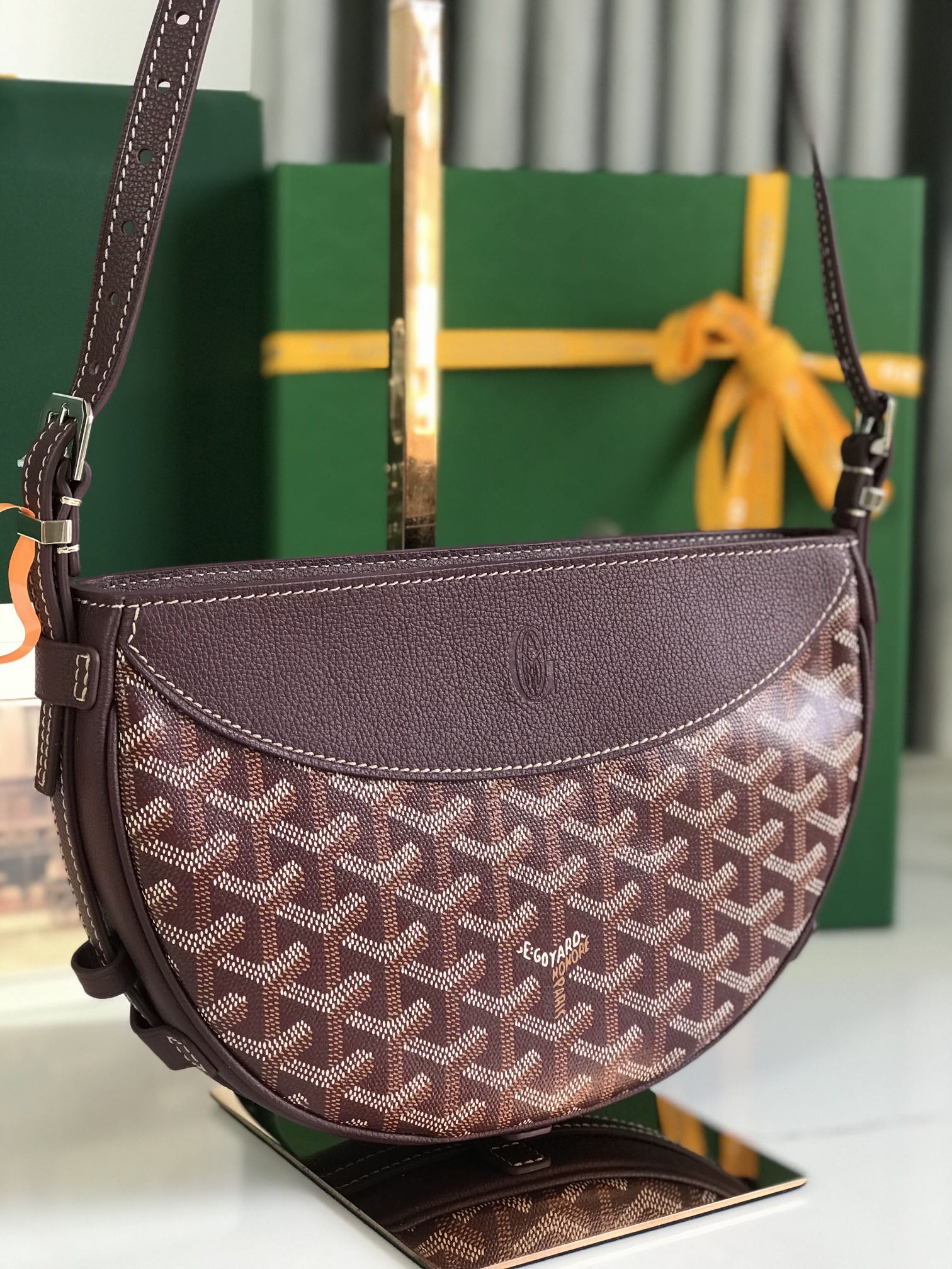 SAC HIRONDELLE 25 EN CUIR D'AGNEAU ROUGE VIN ET TOILE GOYARDINE