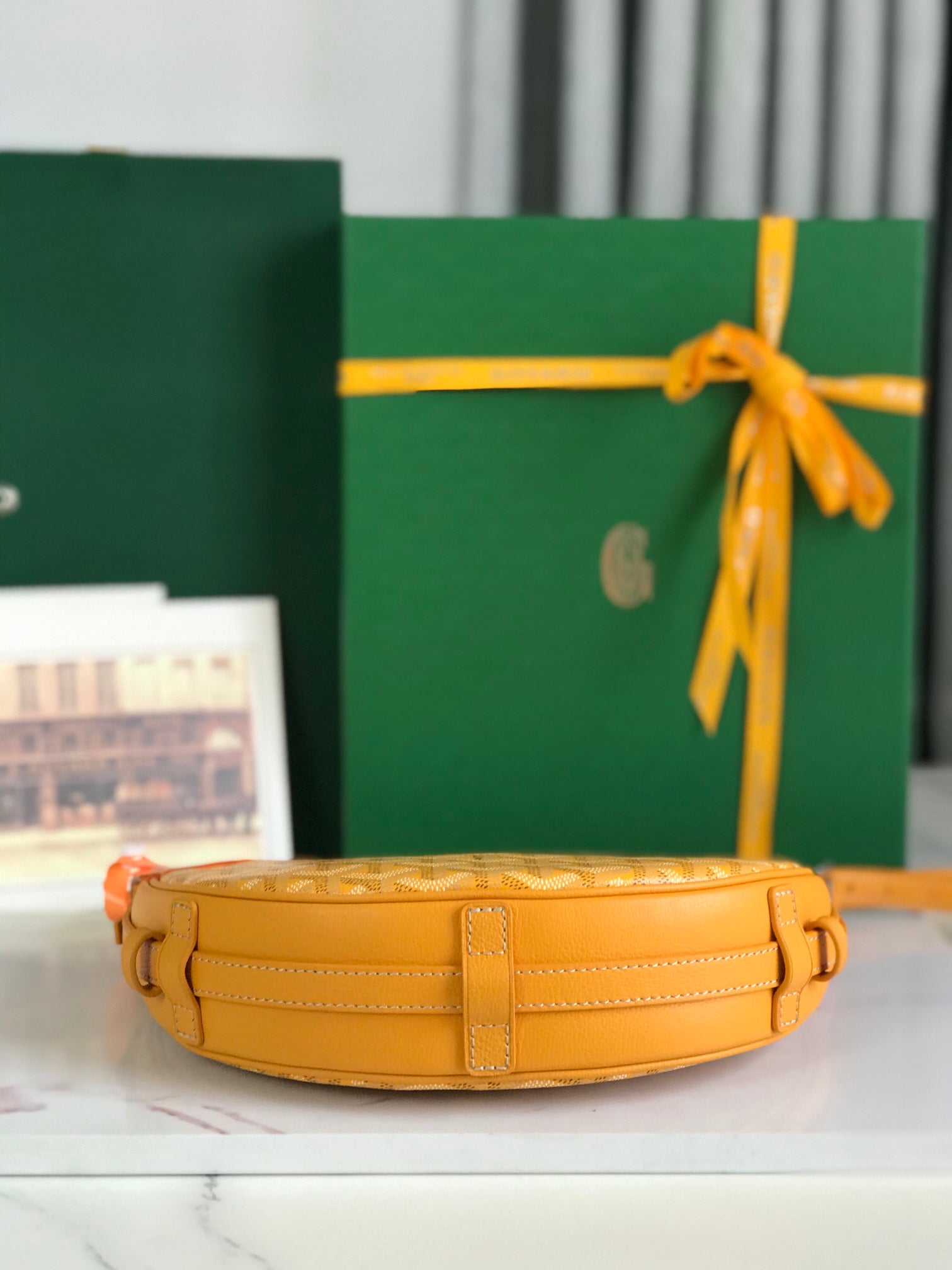 SAC HIRONDELLE 25 EN CUIR D'AGNEAU JAUNE ET TOILE GOYARDINE