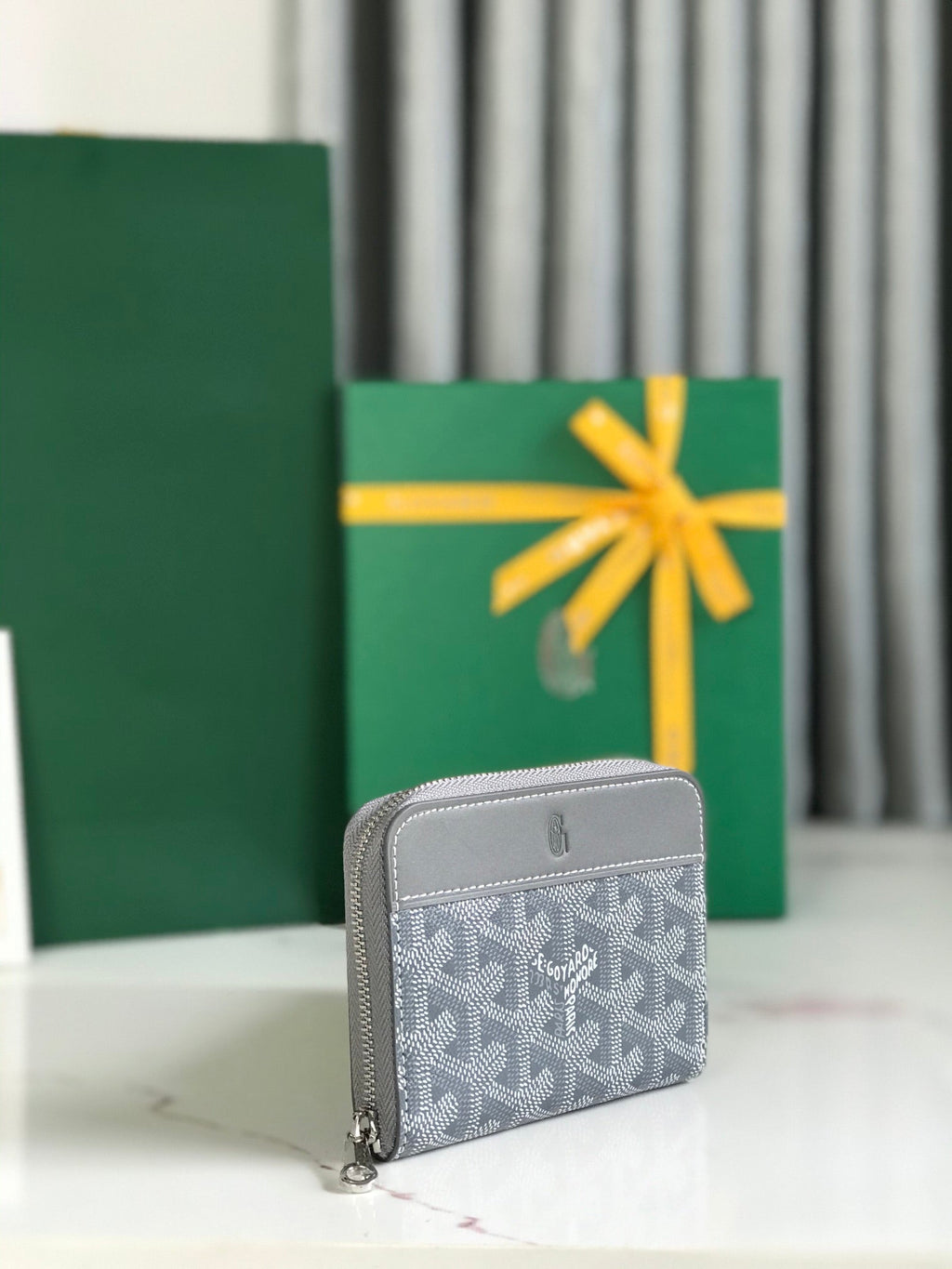 PORTEFEUILLE MINI MATIGNON 11 EN TOILE GOYARDINE GRIS ET CUIR DE VEAU
