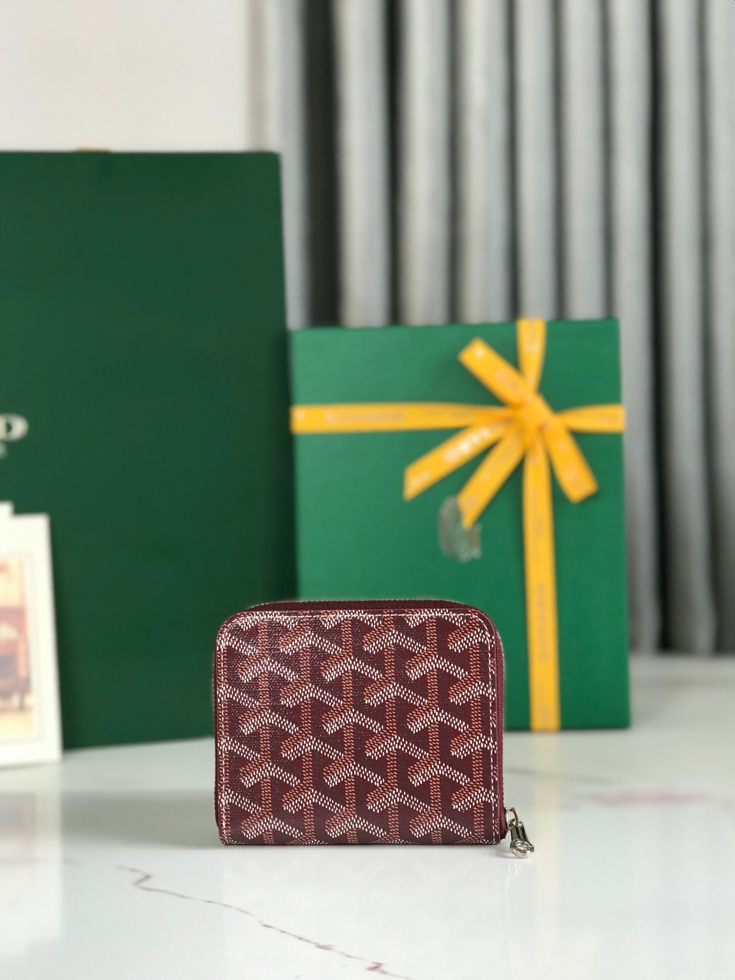 PORTEFEUILLE MINI MATIGNON 11 EN TOILE GOYARDINE VIN ET CUIR DE VEAU