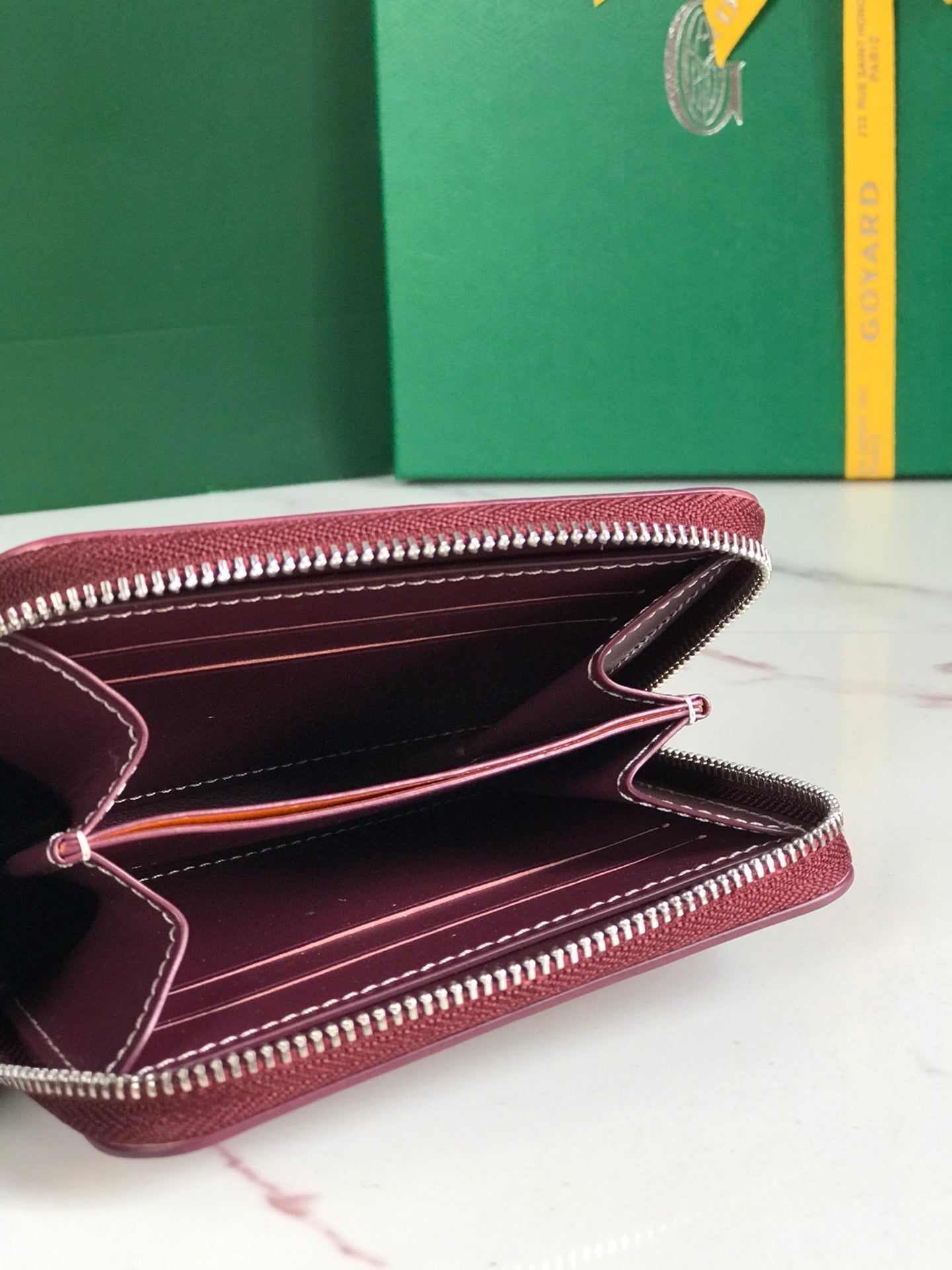PORTEFEUILLE MINI MATIGNON 11 EN TOILE GOYARDINE VIN ET CUIR DE VEAU