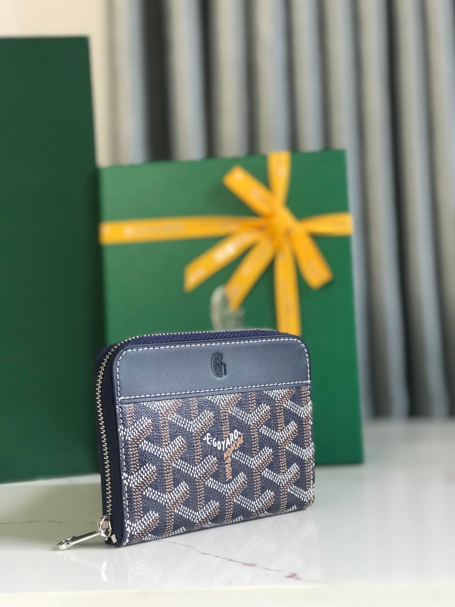 PORTEFEUILLE MINI MATIGNON 11 EN TOILE GOYARDINE ET CUIR DE VEAU BLEU MARINE