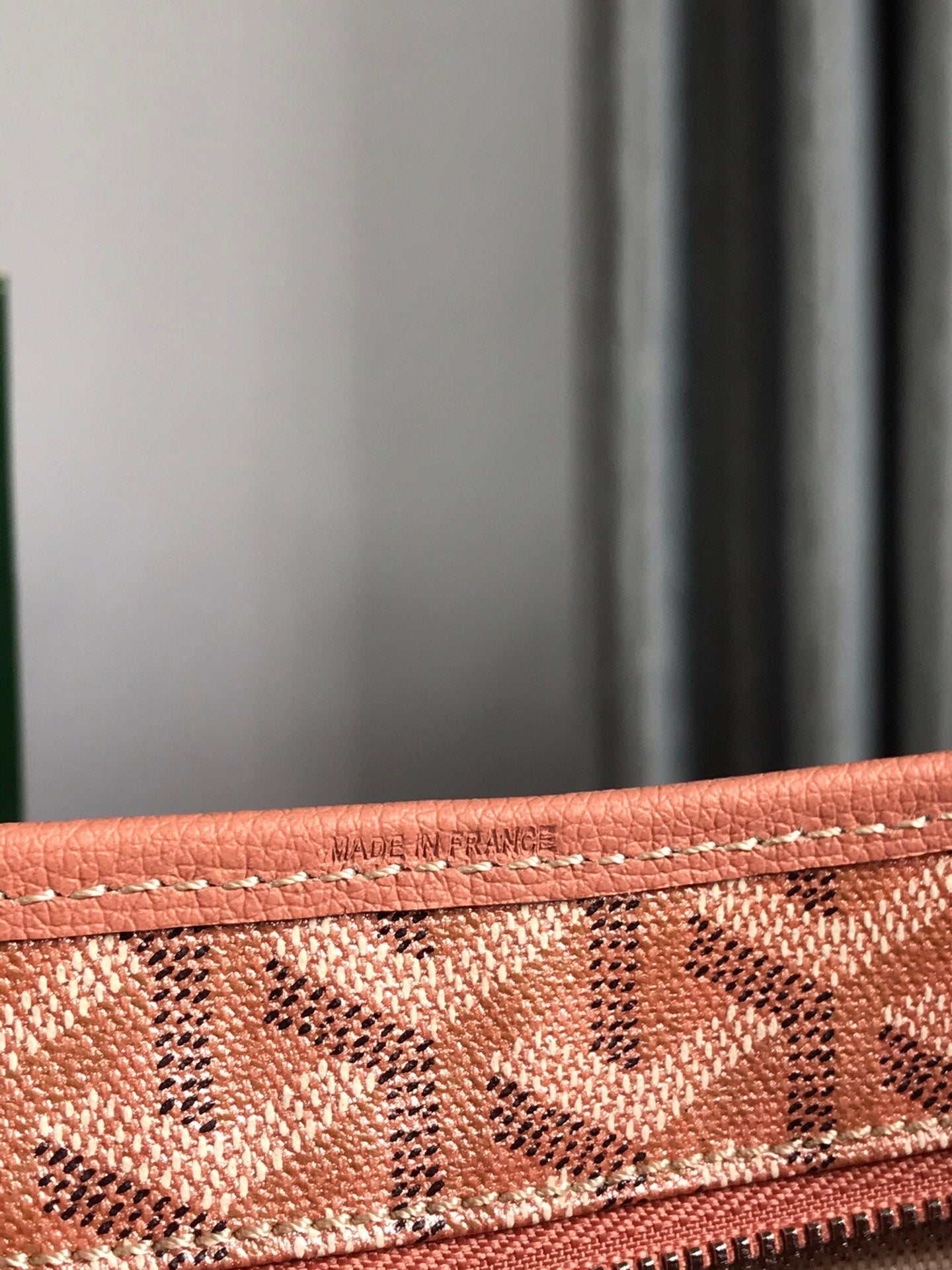 HOBO BOHÈME 42 EN TOILE GOYARDINE ROSE MANHATTAN ET AGNEAU