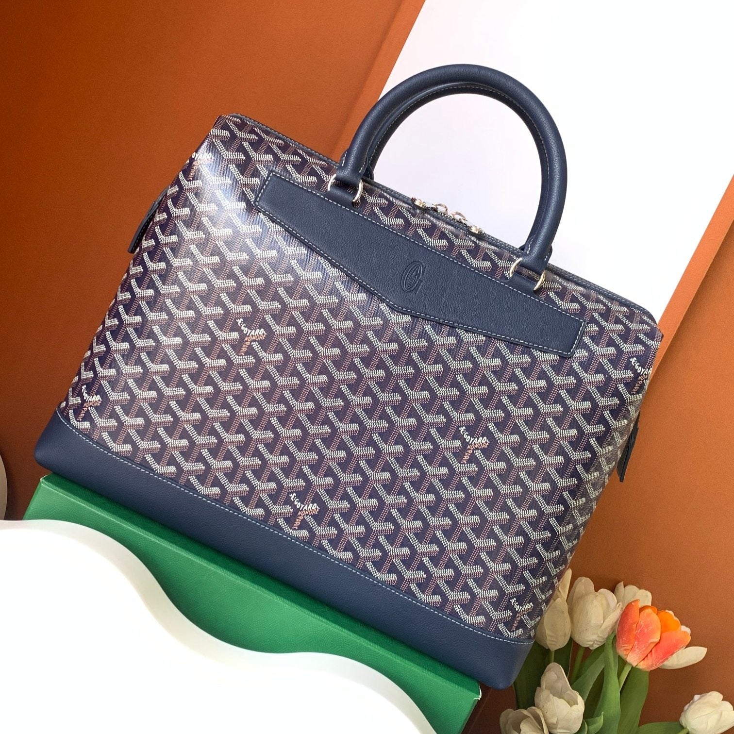 PORTE-DOCUMENTS CISALPIN 39 EN TOILE GOYARDINE BLEU MARINE ET CUIR DE VEAU