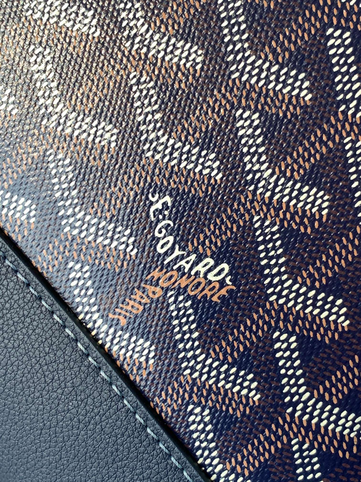PORTE-DOCUMENTS CISALPIN 39 EN TOILE GOYARDINE BLEU MARINE ET CUIR DE VEAU