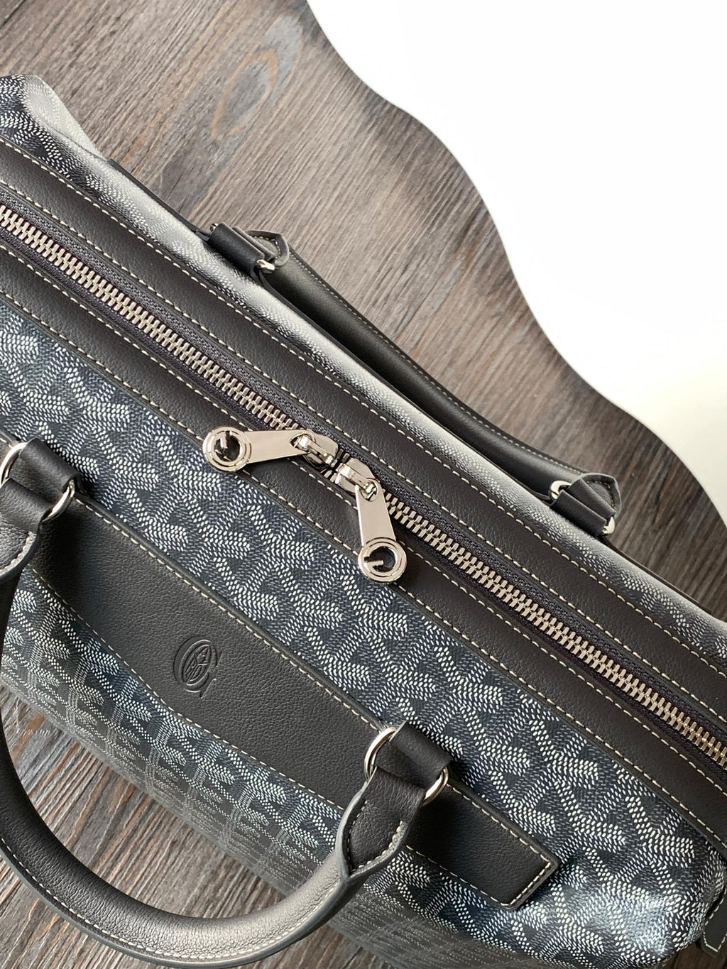 PORTE-DOCUMENTS CISALPIN 39 EN TOILE GOYARDINE GRISE ET CUIR DE VEAU
