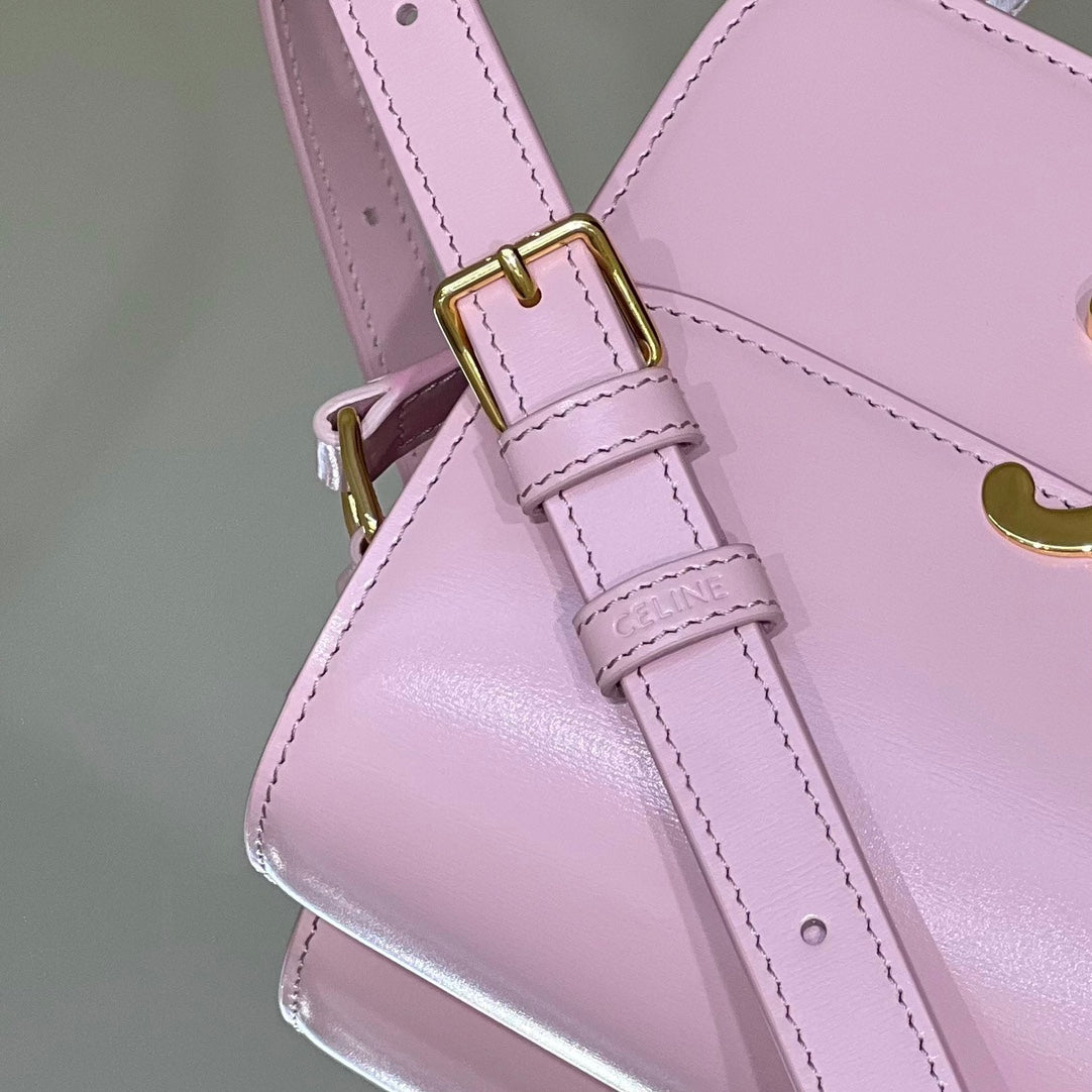 MINI CLAUDE 22 CUIR DE VEAU BRILLANT ROSE CLAIR