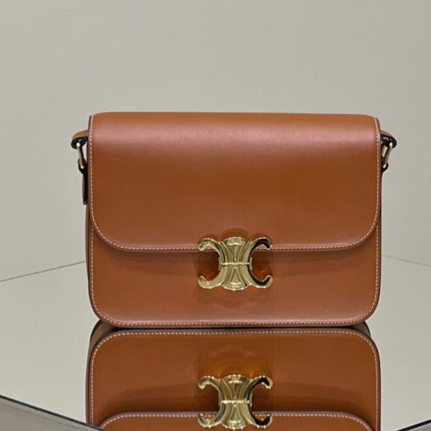 MINI CLAUDE 22 CUIR DE VEAU BRILLANT MARRON CANNELLE