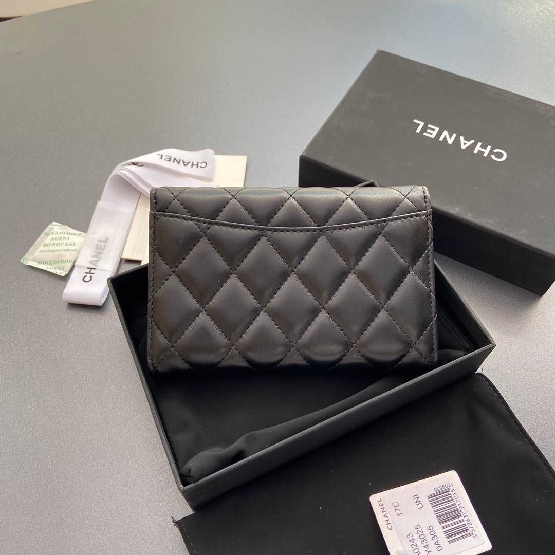 CC WALLET 15CM BLACK LAMBSKIN SILVER HARDWARE