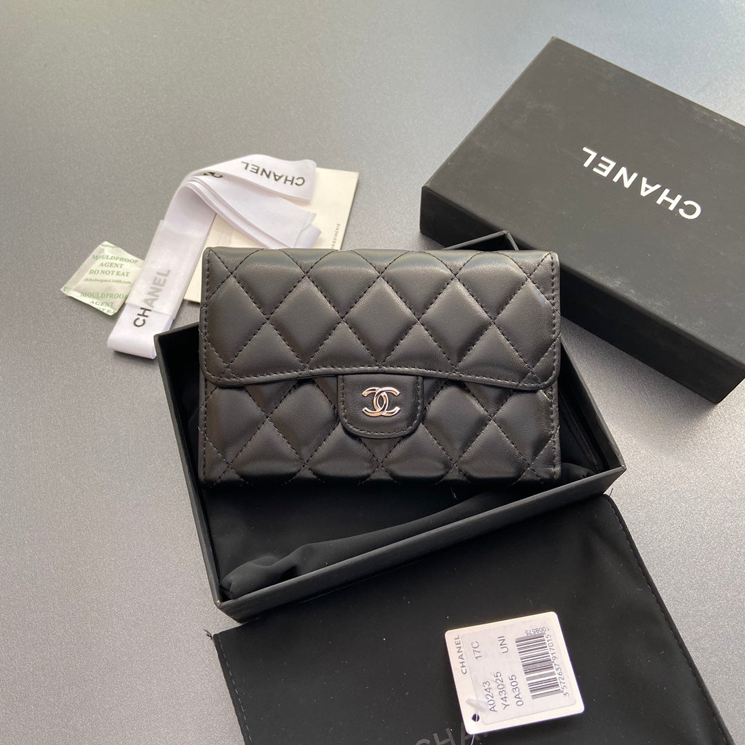 CC WALLET 15CM BLACK LAMBSKIN SILVER HARDWARE