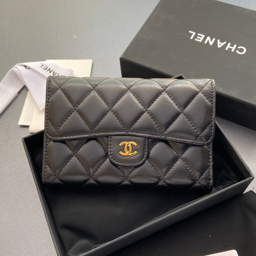 CC WALLET 15CM BLACK LAMBSKIN GOLD HARDWARE