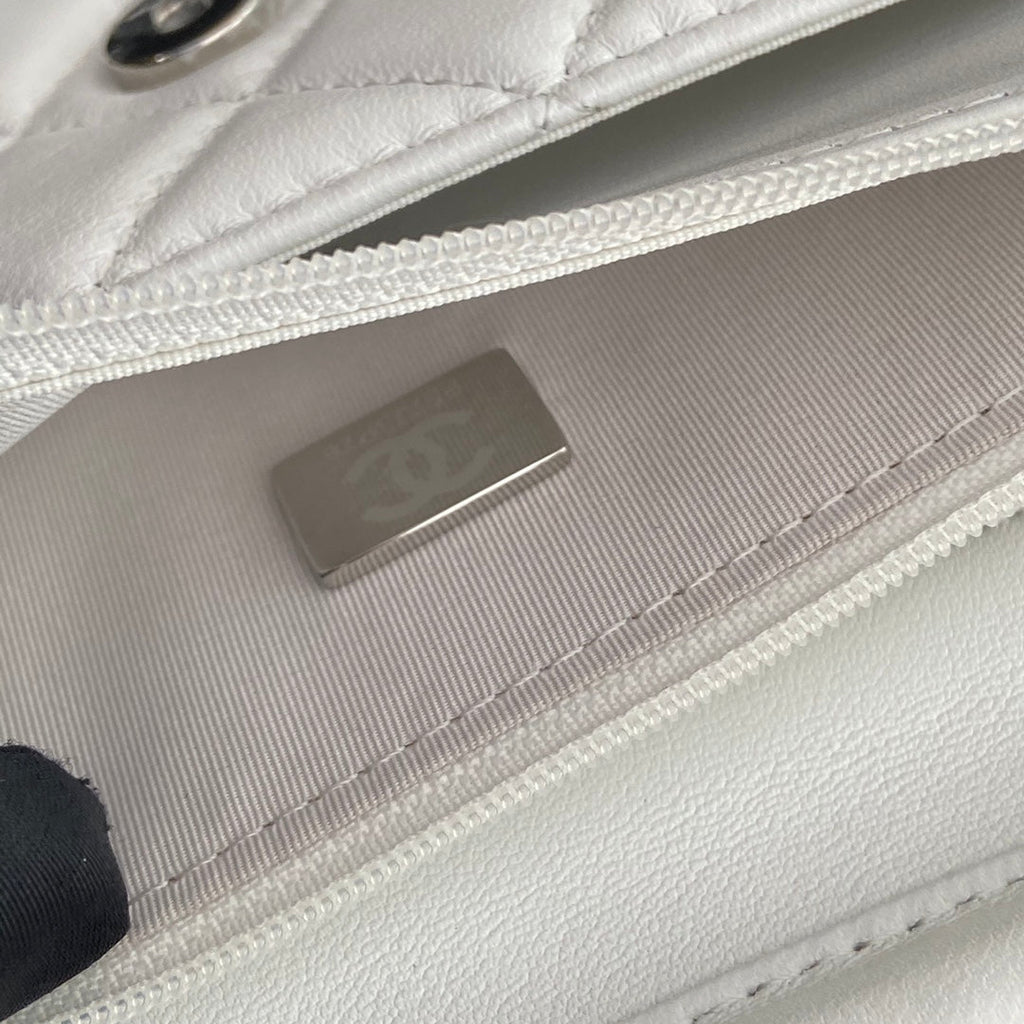 CC WOC 20CM WHITE CALFSKIN SILVER HARDWARE