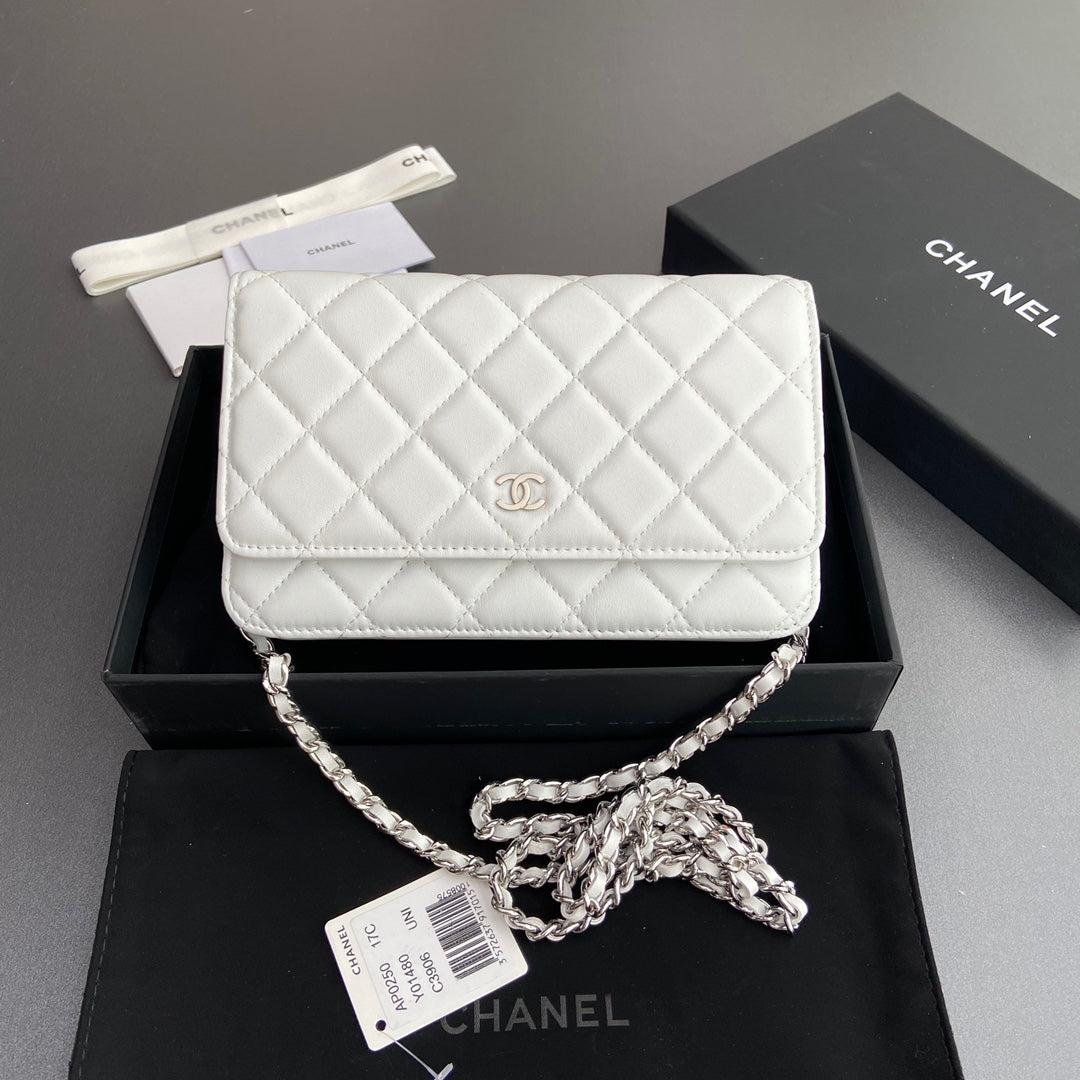 CC WOC 20CM CUIR DE VEAU BLANC QUINCAILLERIE ARGENTÉE