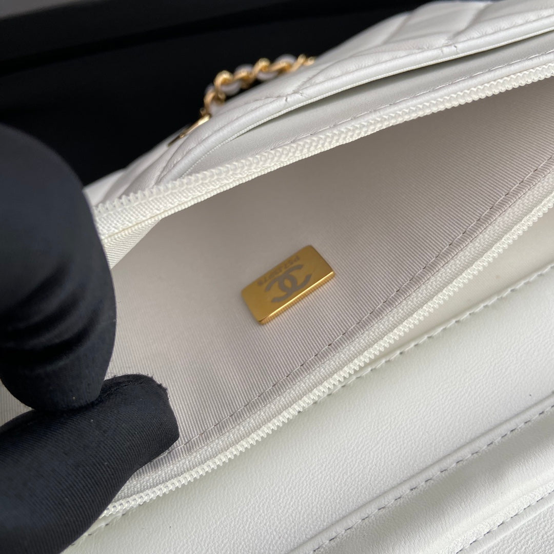 CC WOC 20CM CUIR DE VEAU BLANC QUINCAILLERIE DORÉ