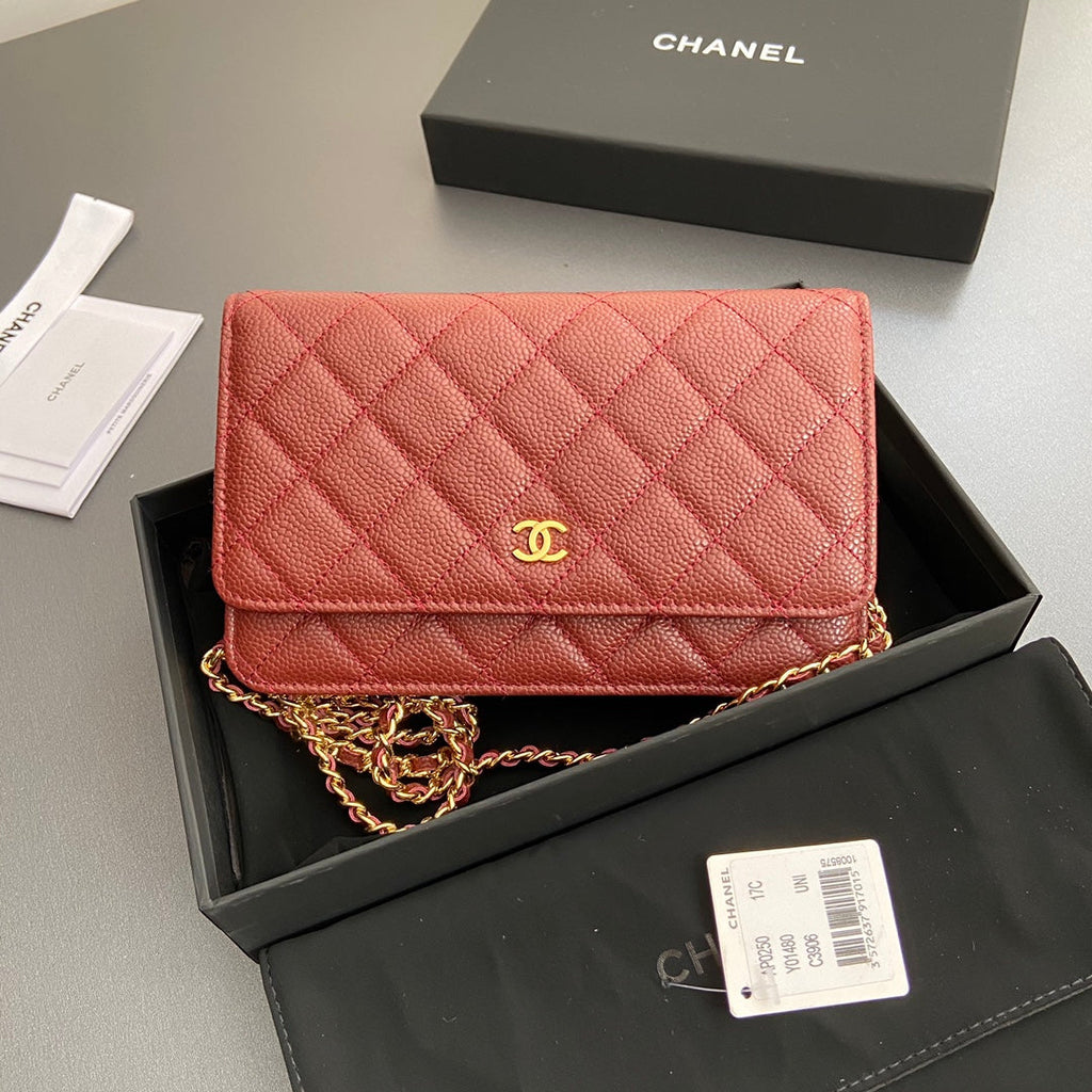 CC WOC 20CM CUIR DE VEAU GRAINÉ ROUGE QUINCAILLERIE DORÉ