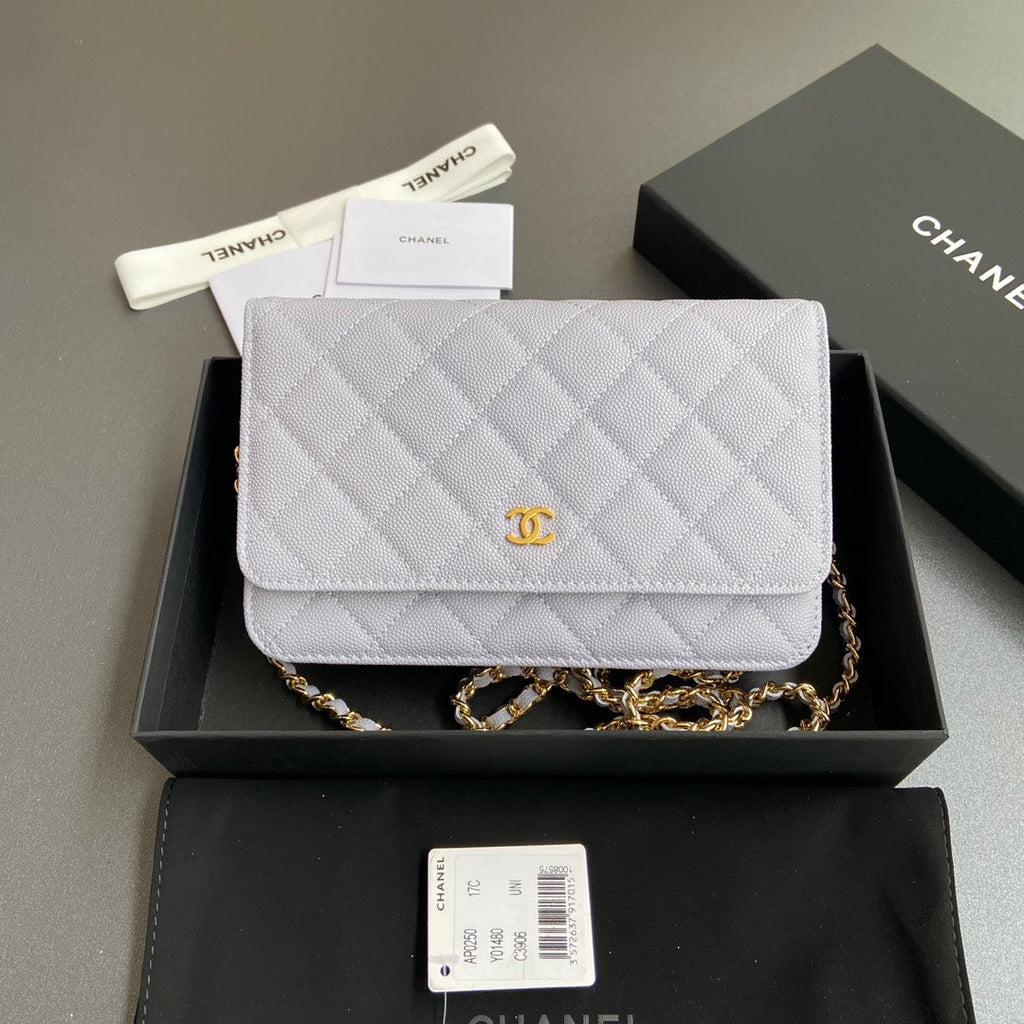 CC WOC 20CM LIGHT BLUE GRAINED CALFSKIN GOLD HARDWARE