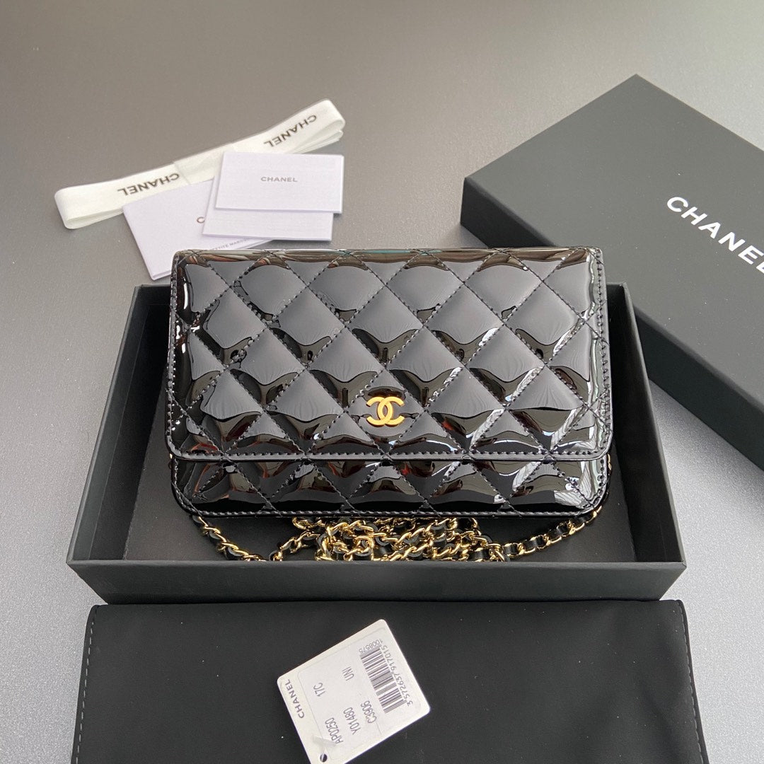 CC WOC 20CM CUIR DE VEAU VERNI NOIR ACIER DORÉ