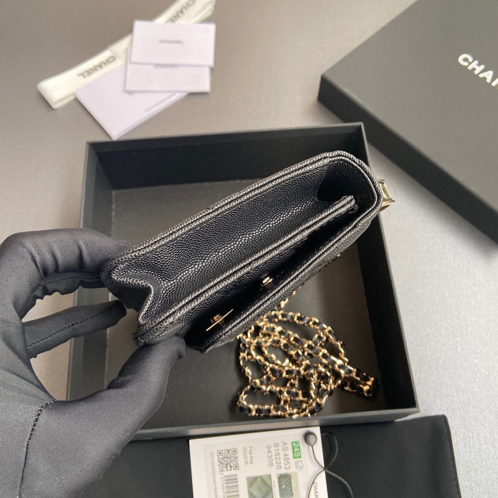 Sac à main CC WOC 20 cm en cuir de veau grainé noir
